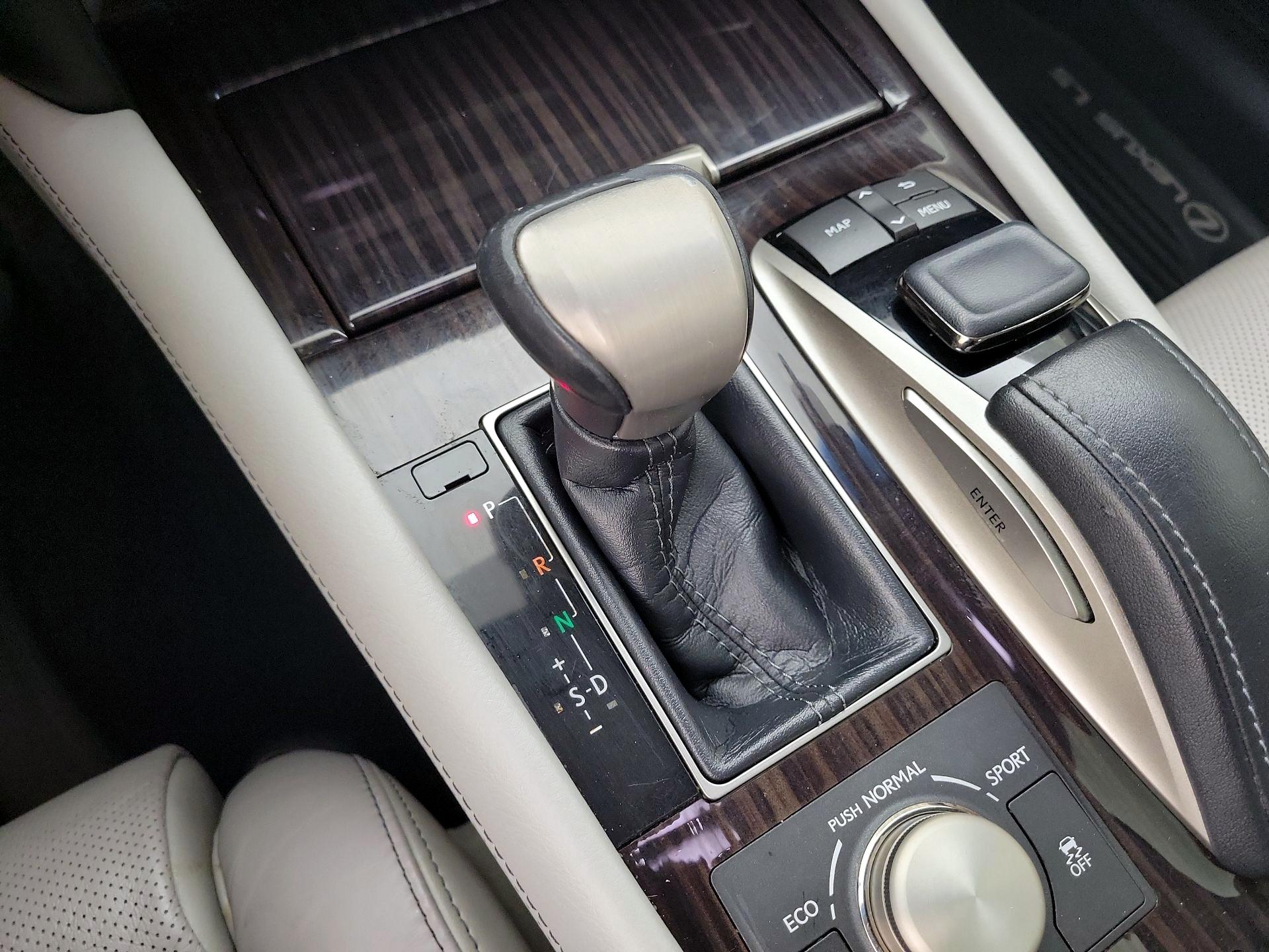 Thumbnail: 2017 Lexus LS - 17