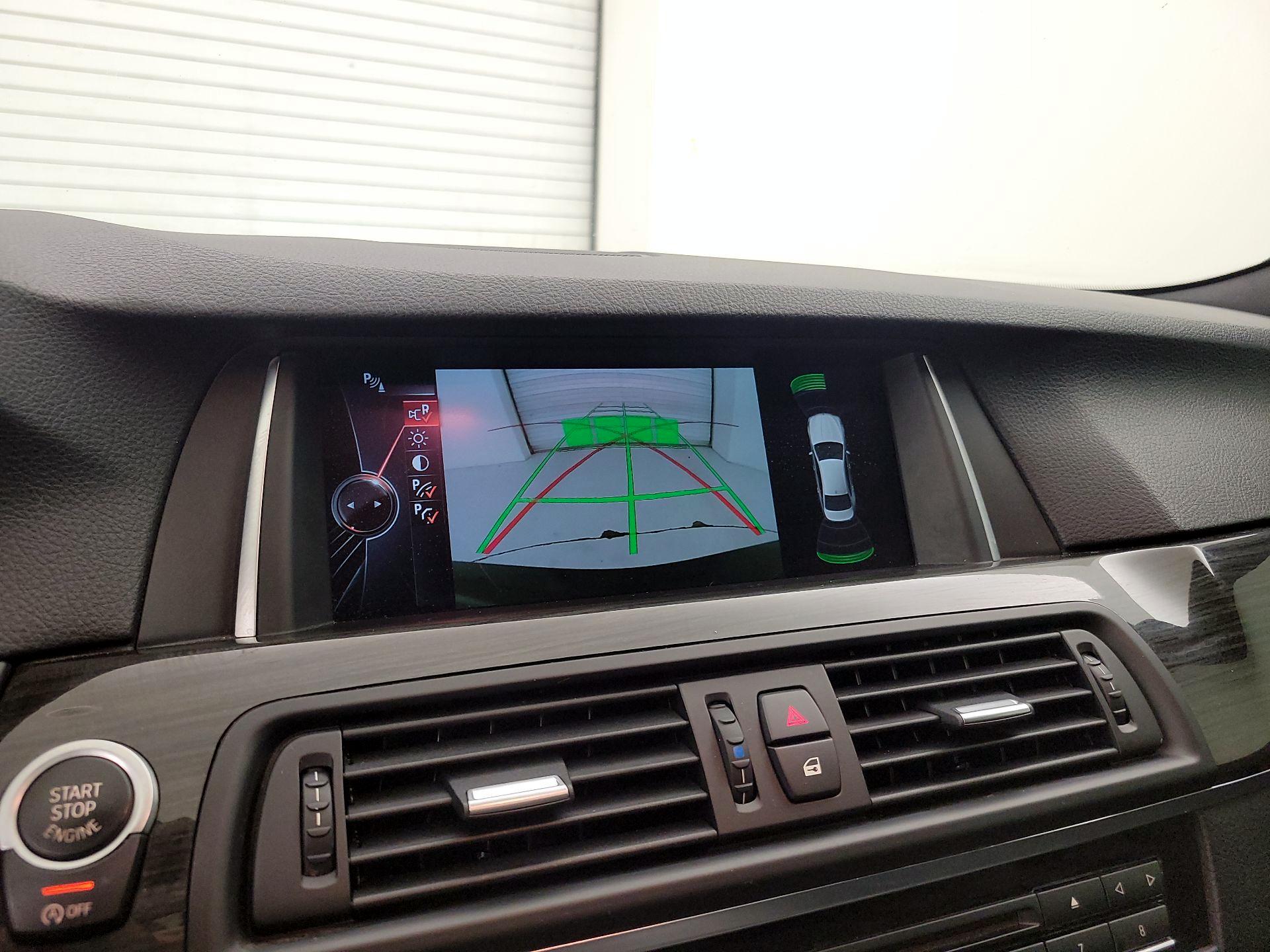 Thumbnail: 2016 BMW 5 Series - 15