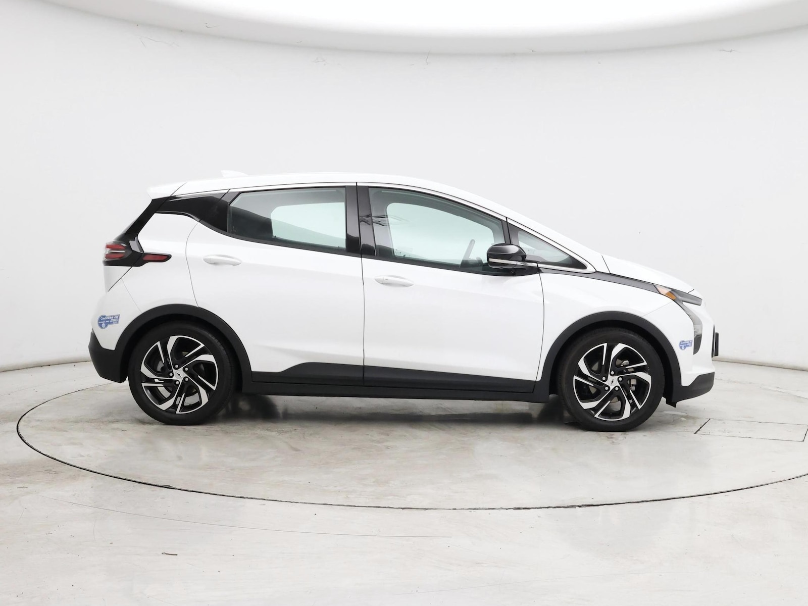 2022 Chevrolet Bolt EV 2LT - Photo 8