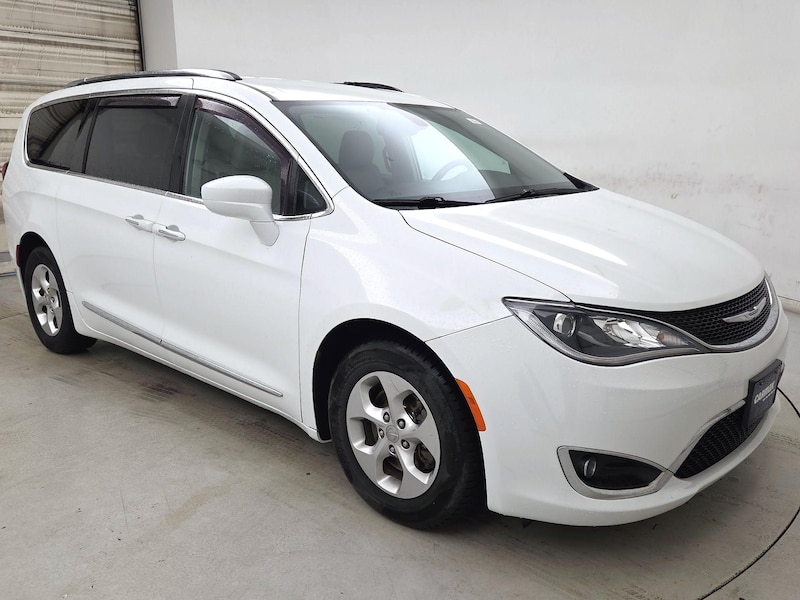 2017 Chrysler Pacifica Touring L-Plus