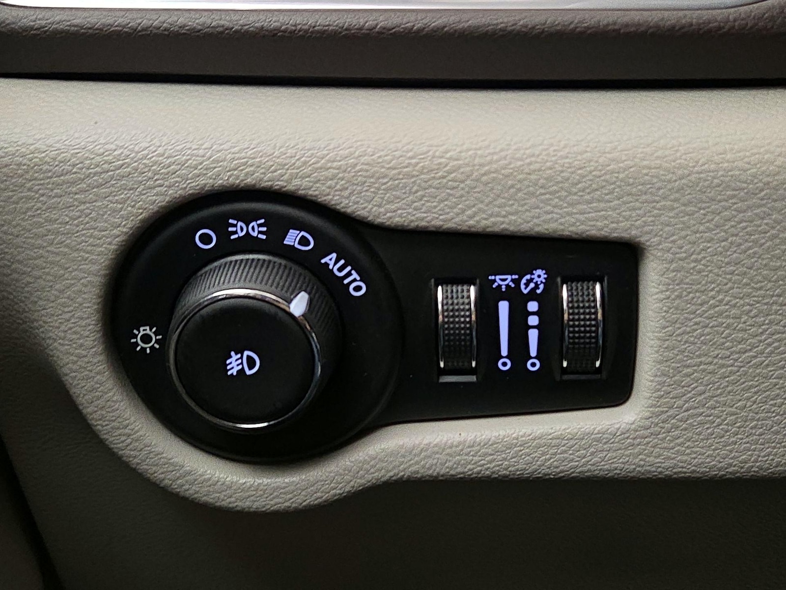 2017 Chrysler Pacifica Touring-L Plus - Photo 12