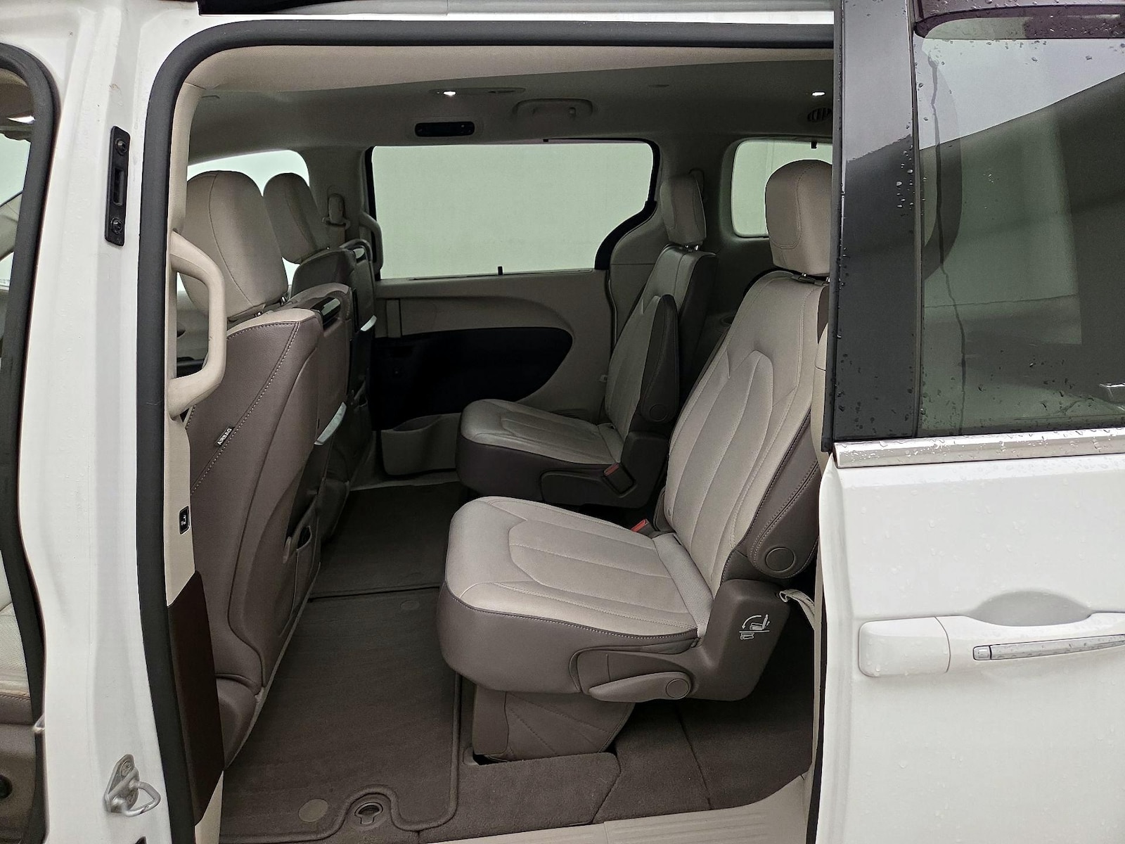 2017 Chrysler Pacifica Touring-L Plus - Photo 19