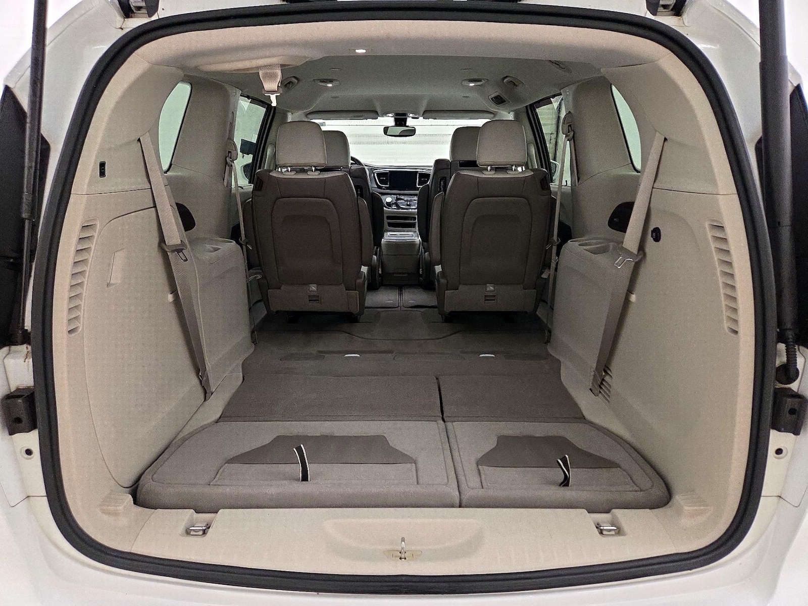 2017 Chrysler Pacifica Touring-L Plus - Photo 22