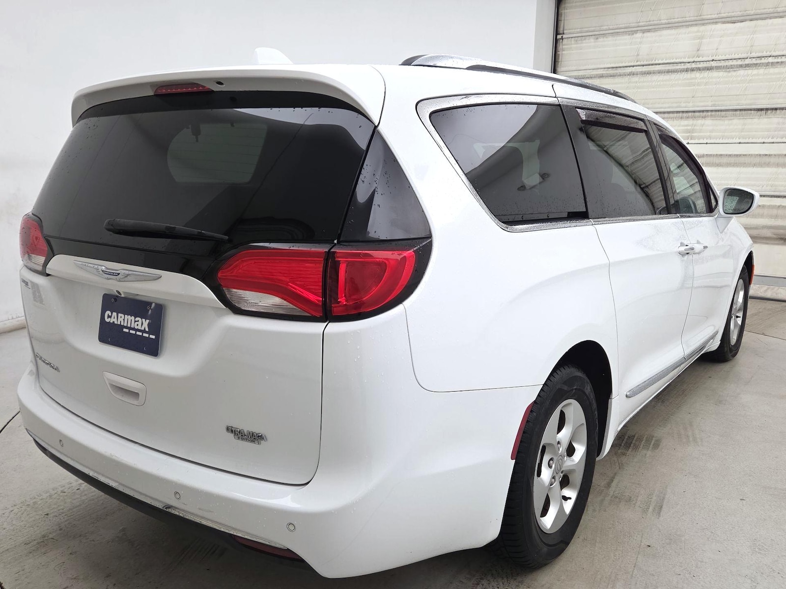 2017 Chrysler Pacifica Touring-L Plus - Photo 5