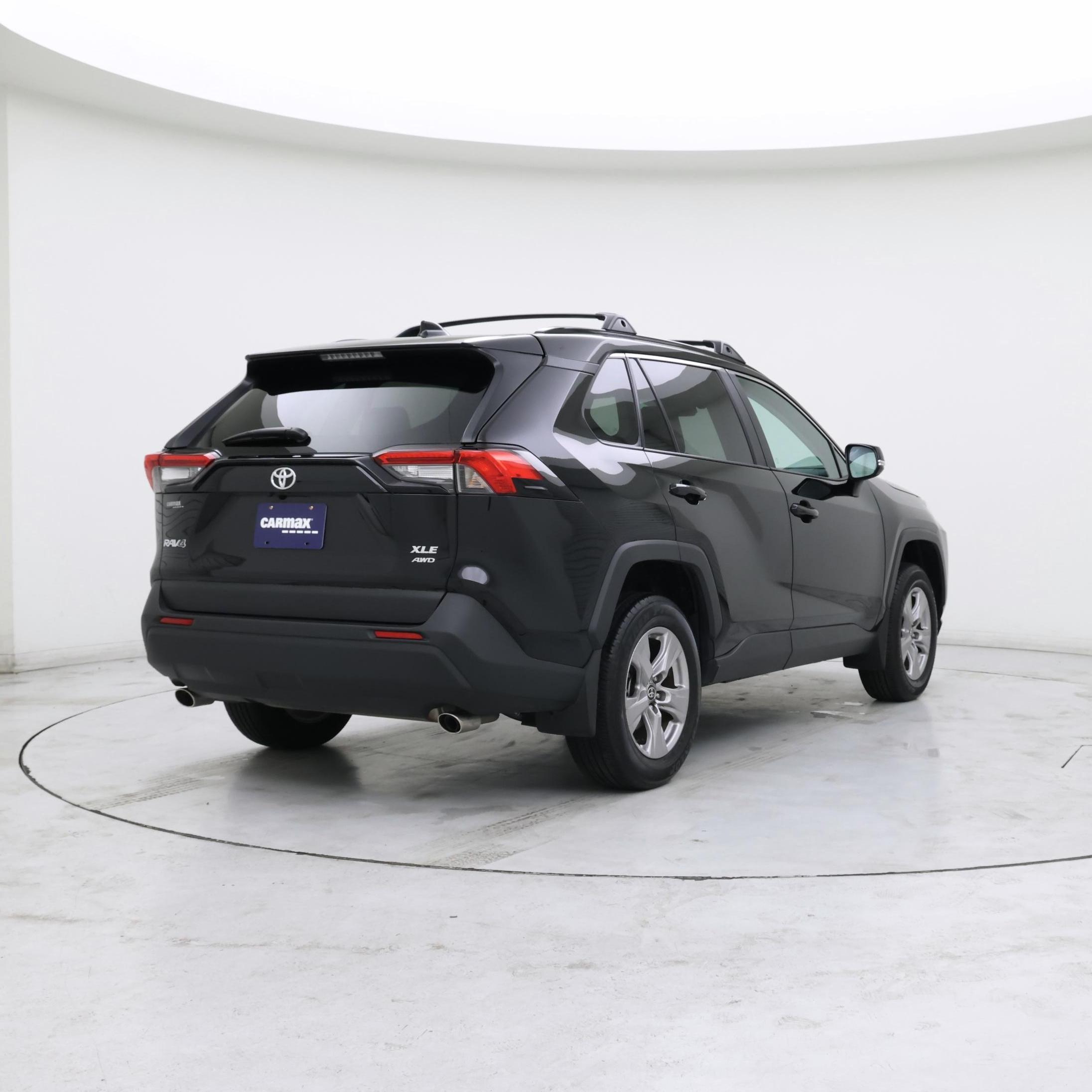 Thumbnail: 2025 Toyota RAV4 - 8