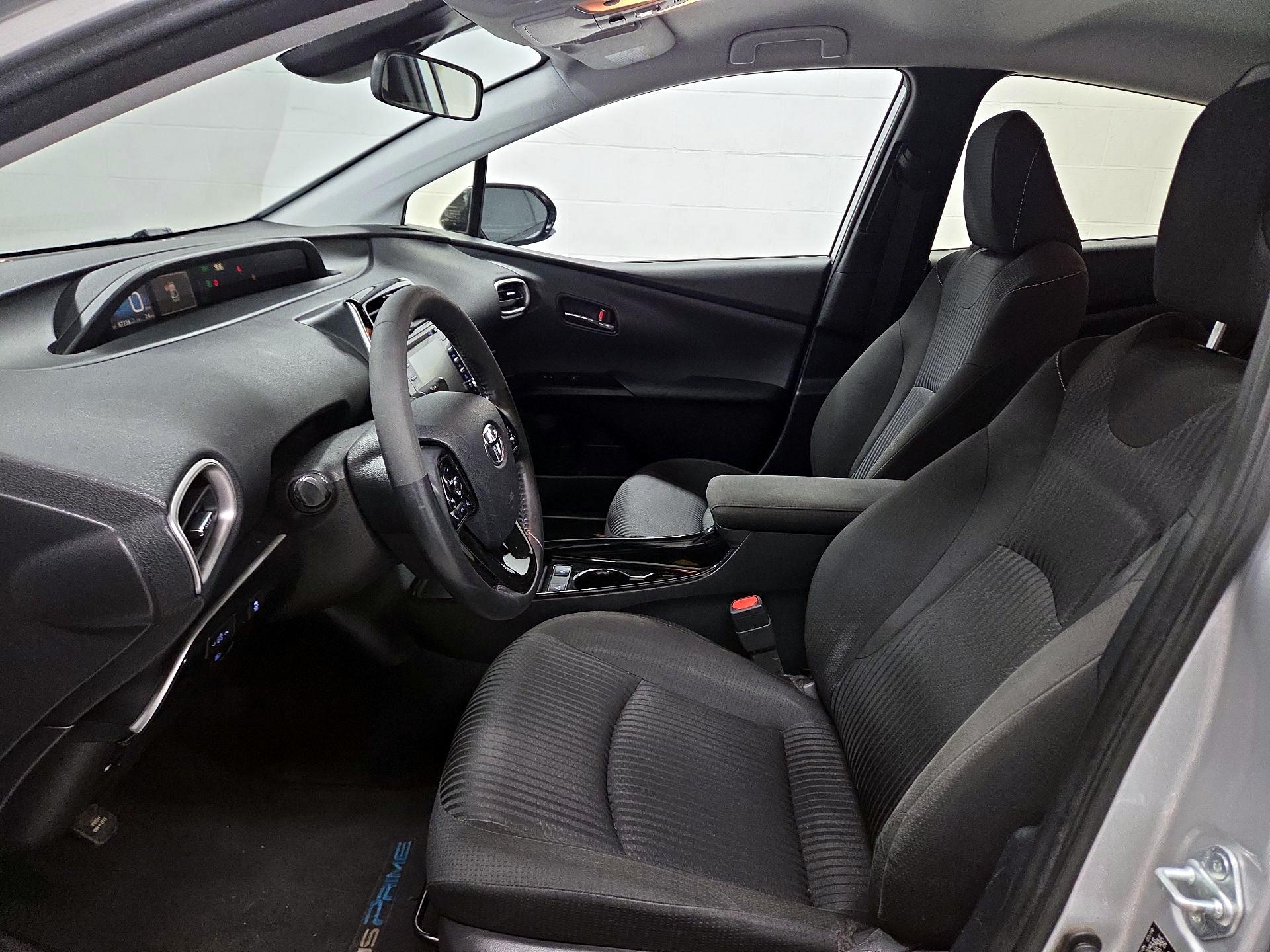 Thumbnail: 2020 Toyota Prius Prime - 11