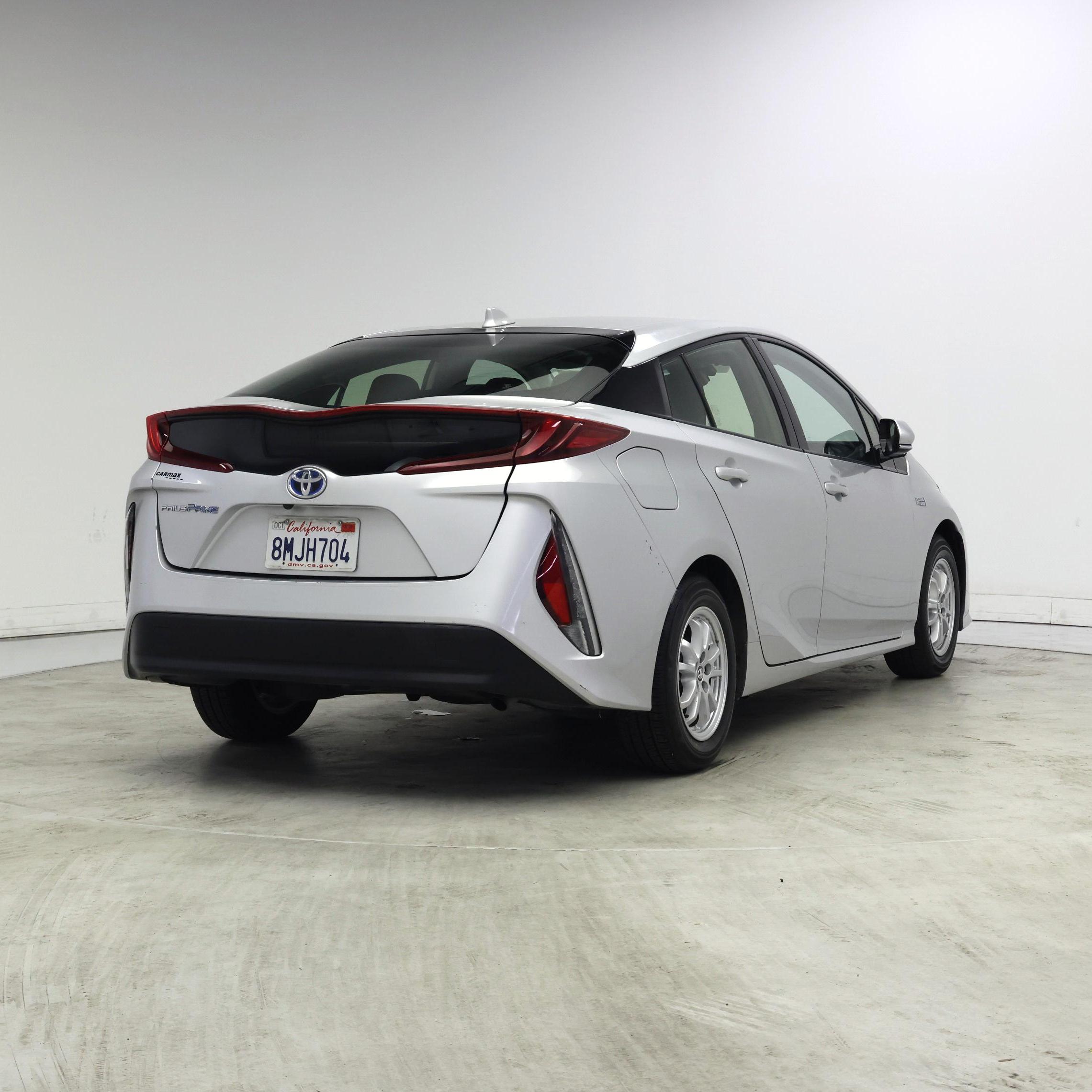 Thumbnail: 2020 Toyota Prius Prime - 8
