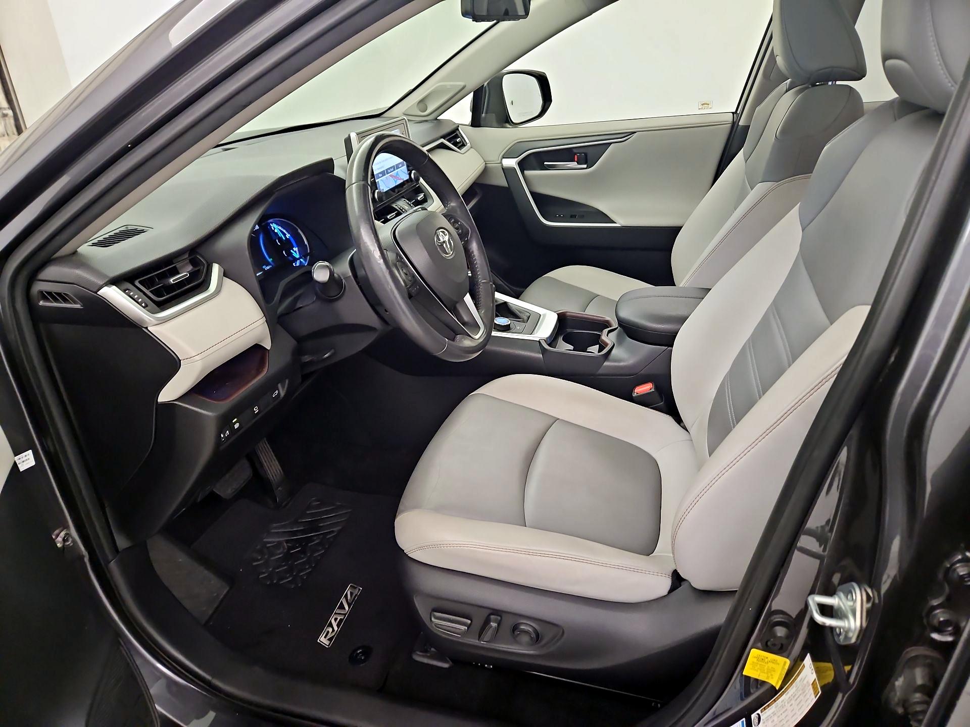 Thumbnail: 2019 Toyota RAV4 - 11