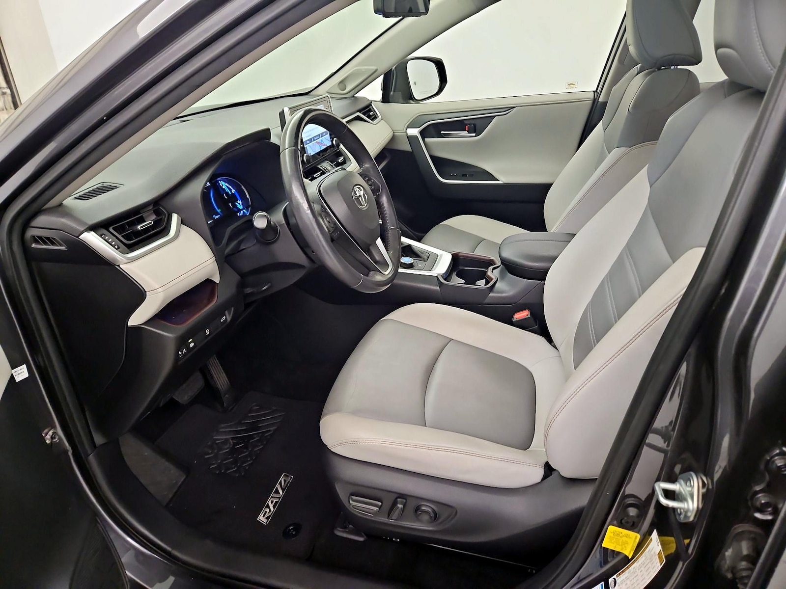 2019 Toyota RAV4 Limited - Photo 12