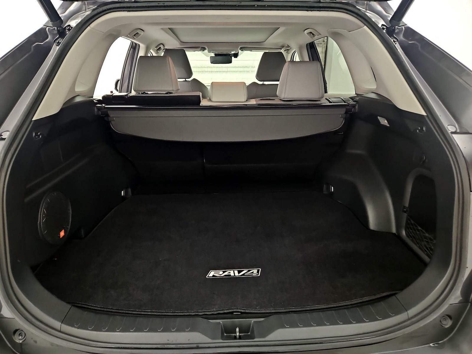 2019 Toyota RAV4 Limited - Photo 23