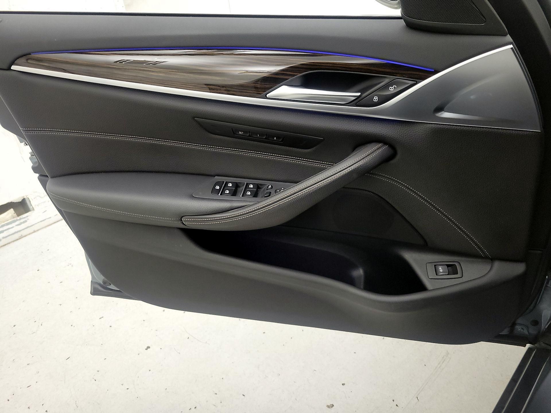 Thumbnail: 2018 BMW 5 Series - 12