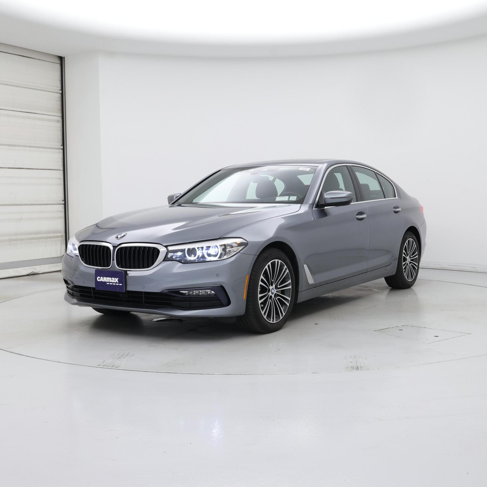 Thumbnail: 2018 BMW 5 Series - 4
