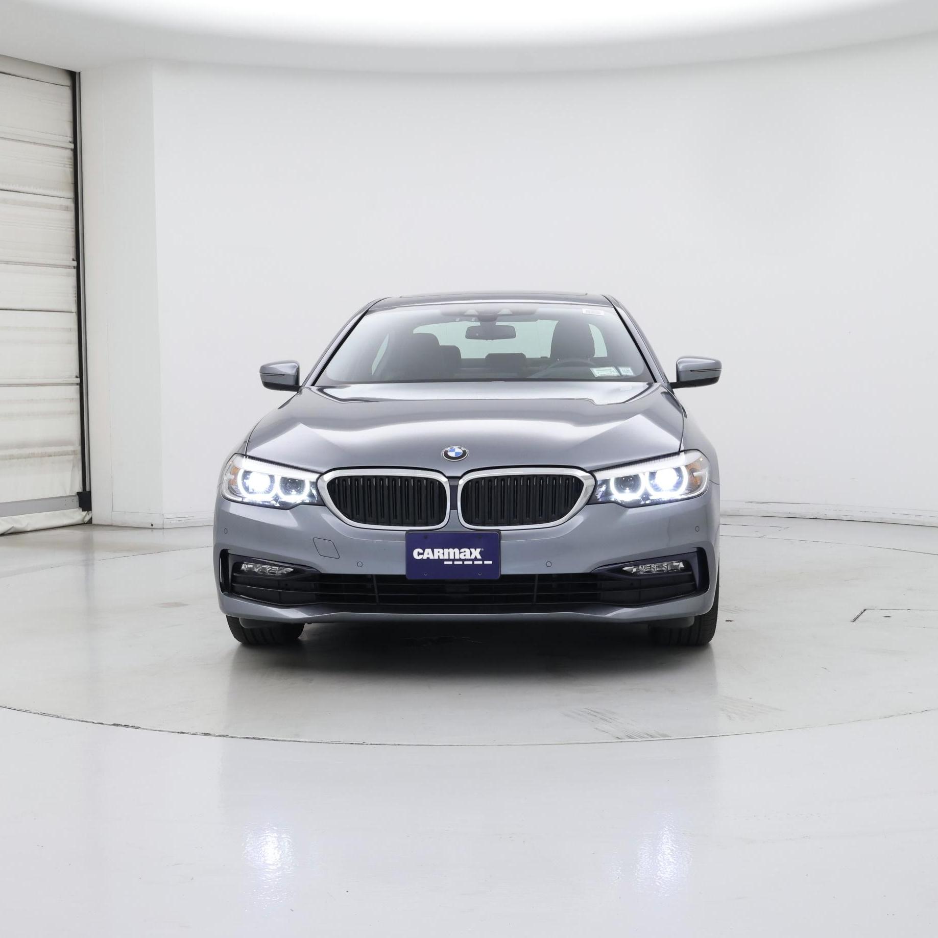Thumbnail: 2018 BMW 5 Series - 5