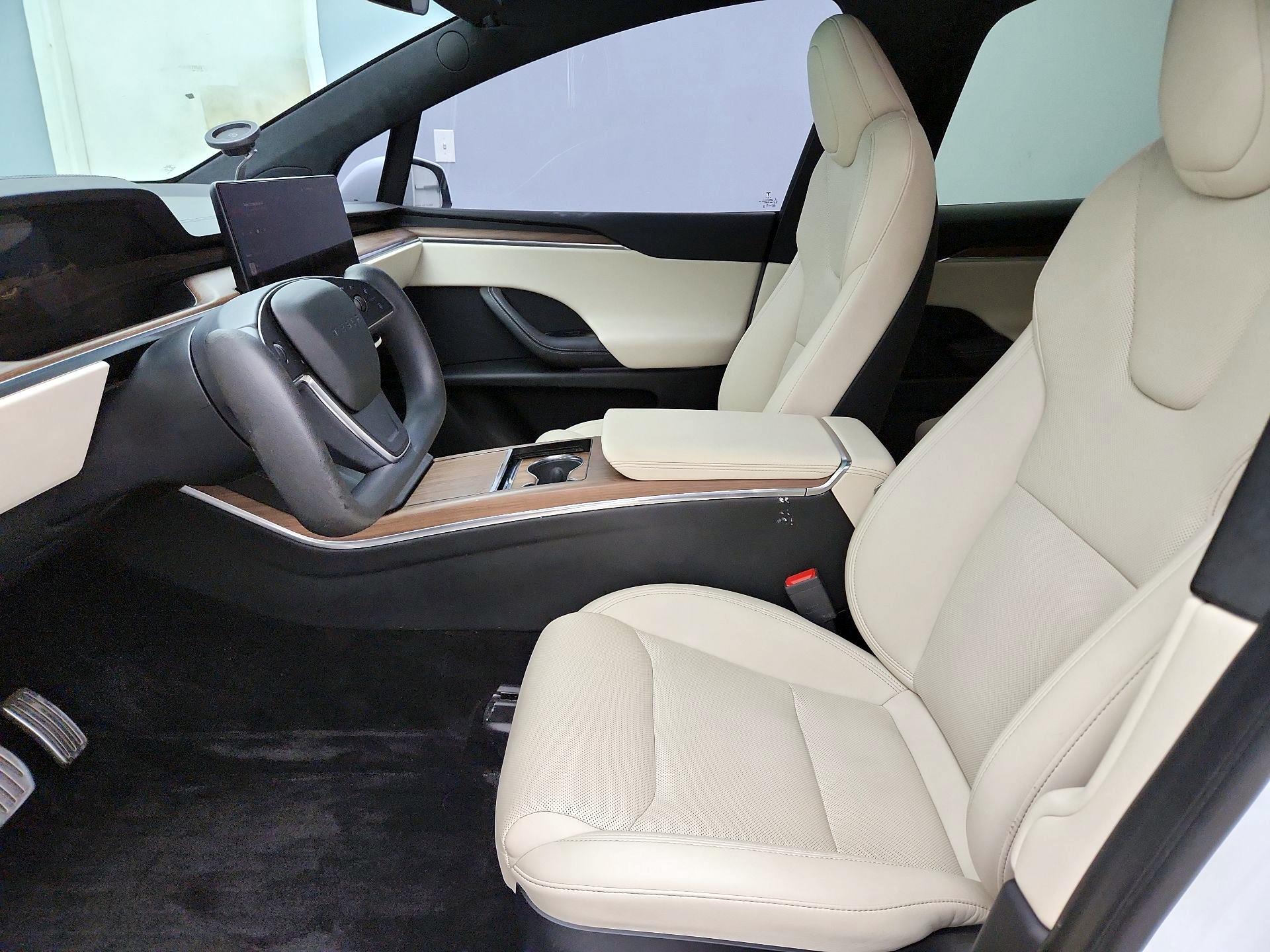 Thumbnail: 2023 Tesla Model X - 11