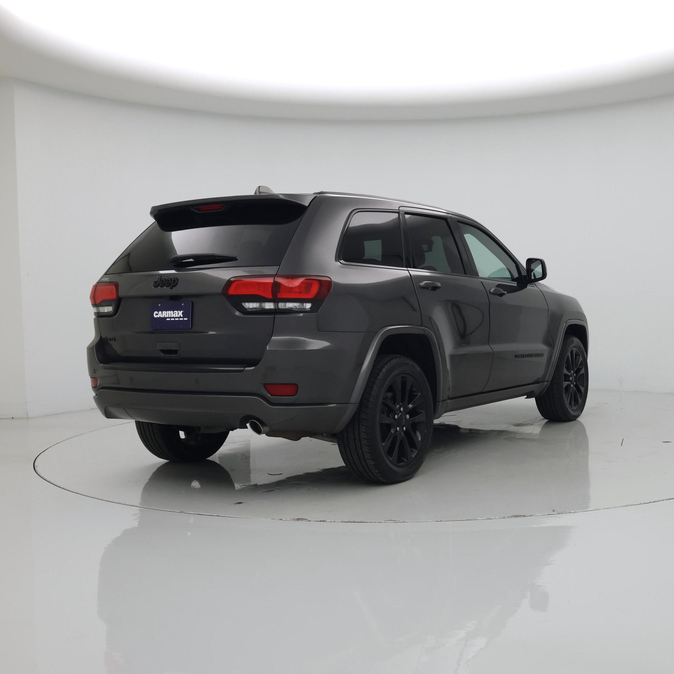 Thumbnail: 2018 Jeep Grand Cherokee - 8