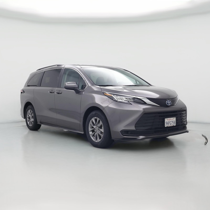 2023 Toyota Sienna Hybrid LE