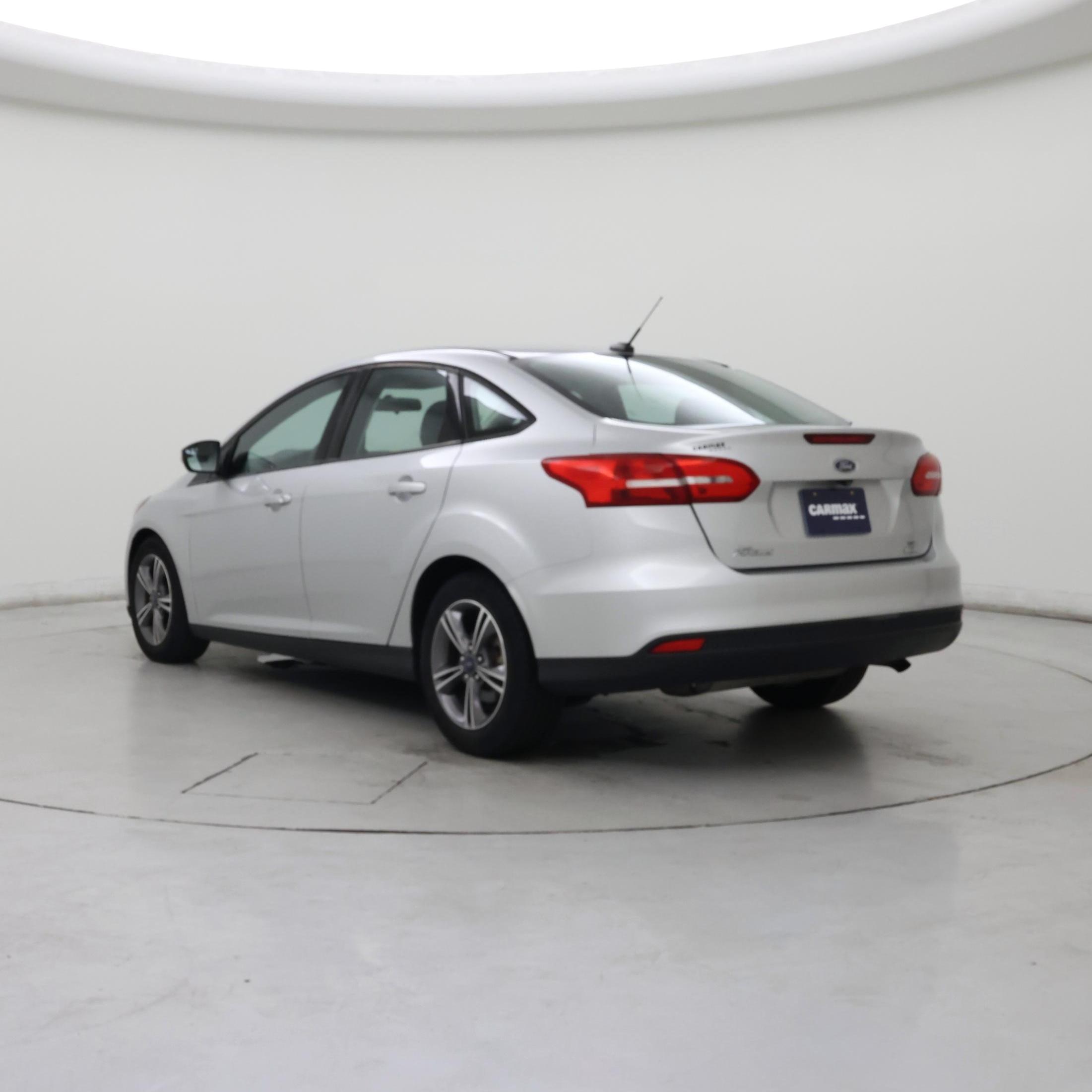 Thumbnail: 2017 Ford Focus - 2