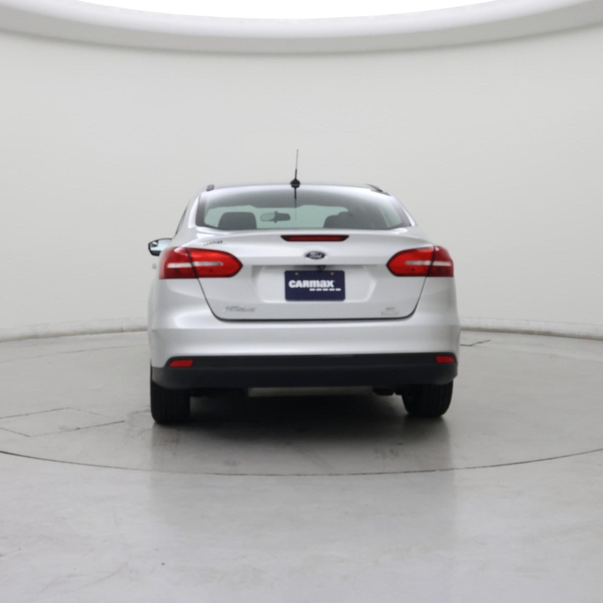 Thumbnail: 2017 Ford Focus - 6