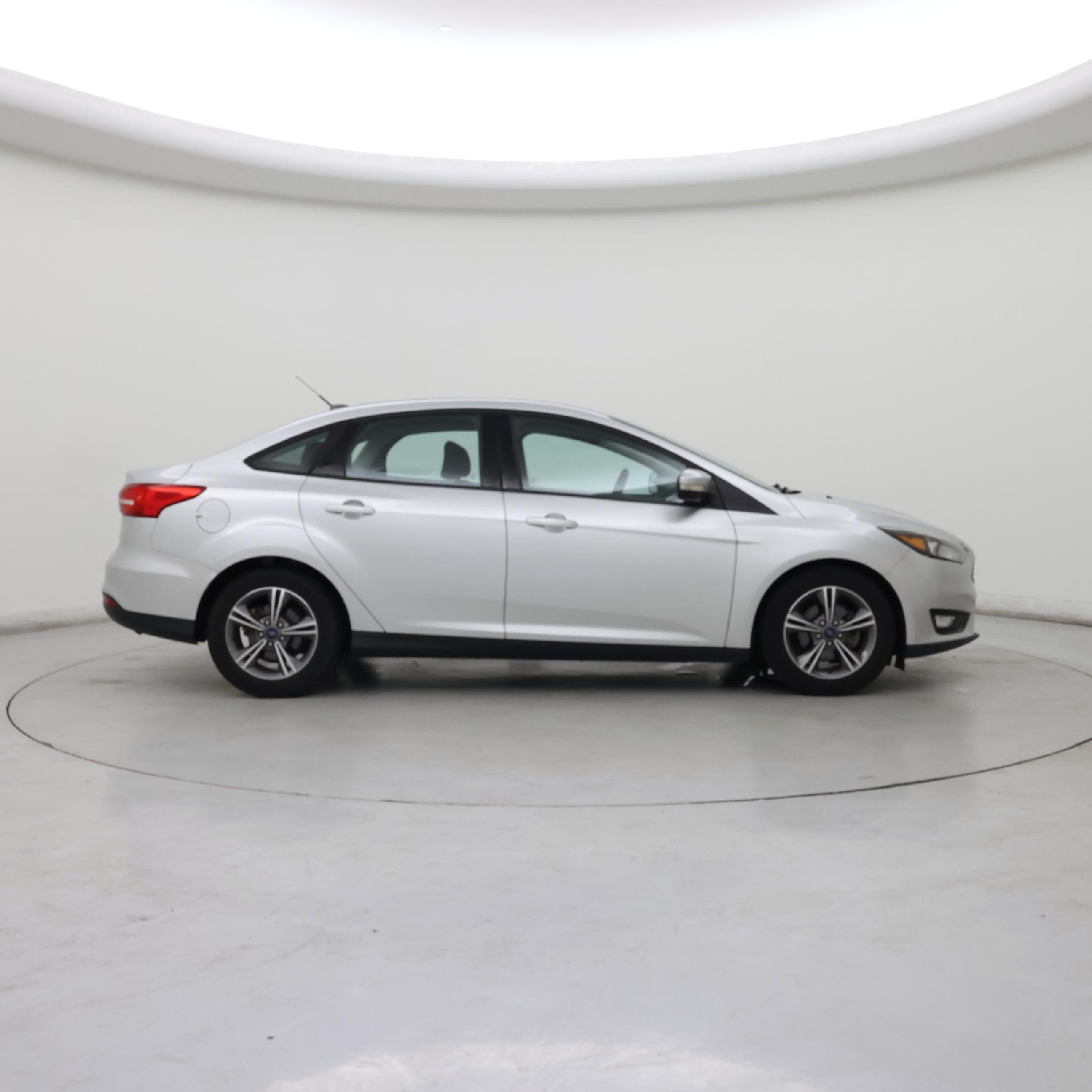 Thumbnail: 2017 Ford Focus - 7