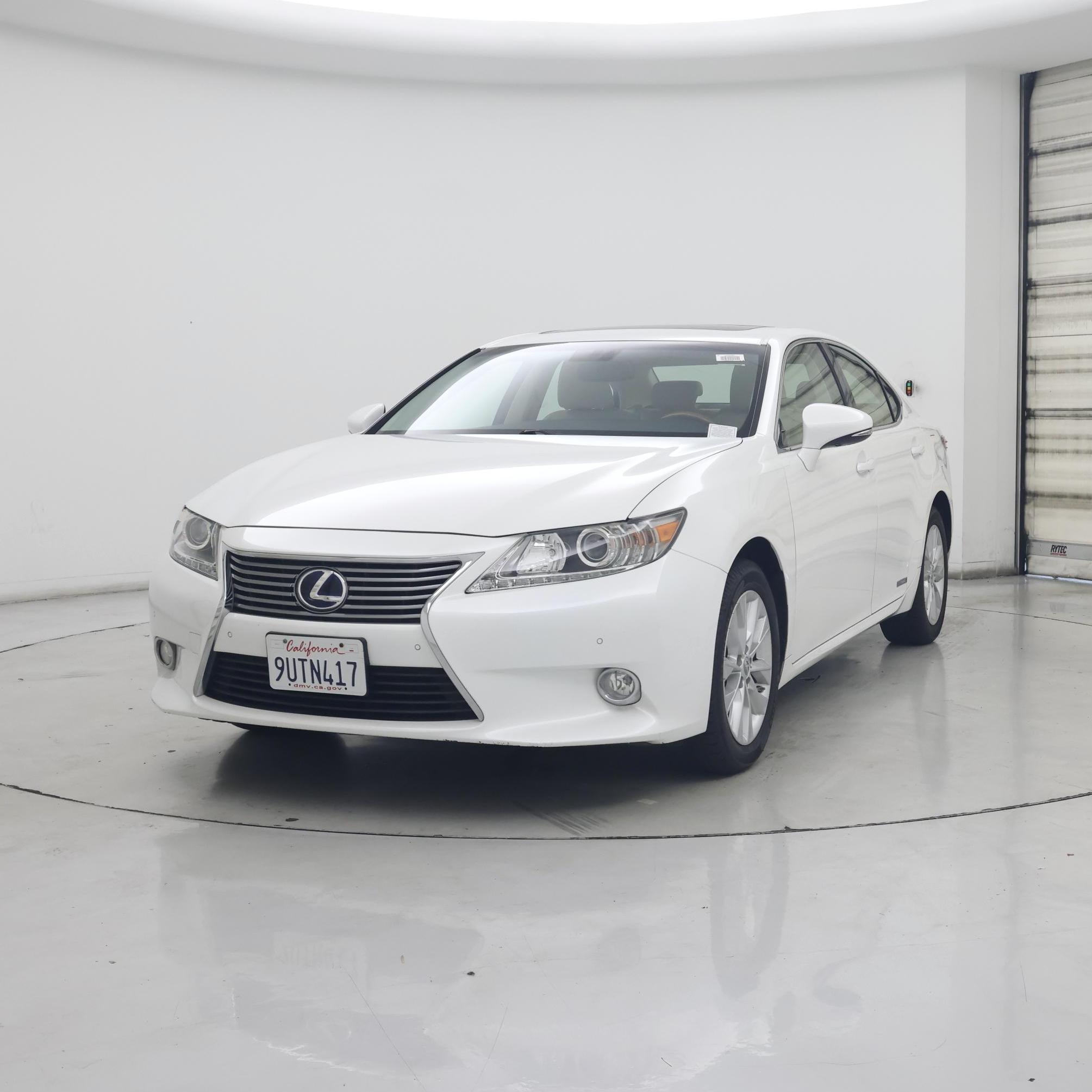 Thumbnail: 2014 Lexus ES - 4