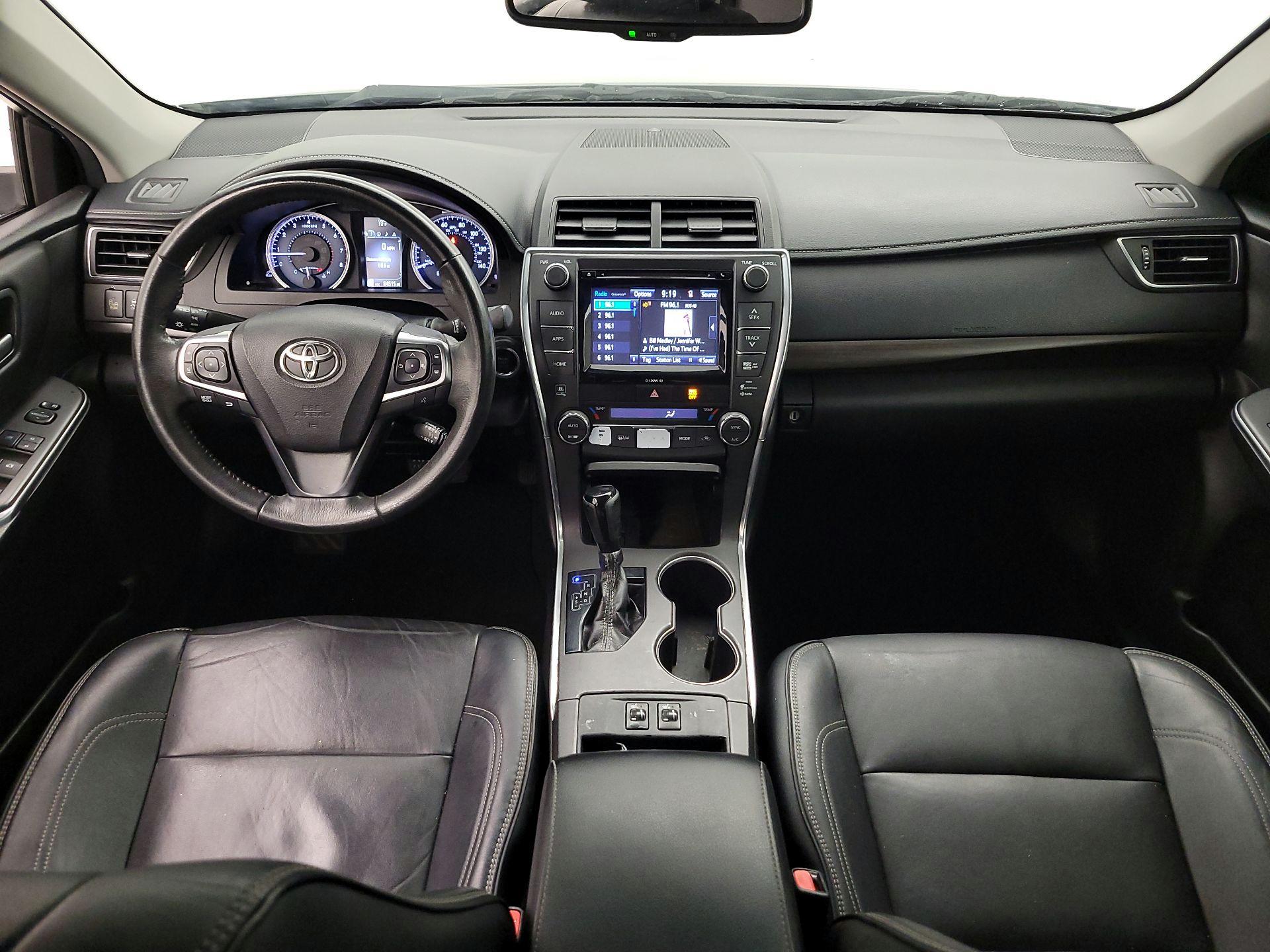 Thumbnail: 2017 Toyota Camry - 9