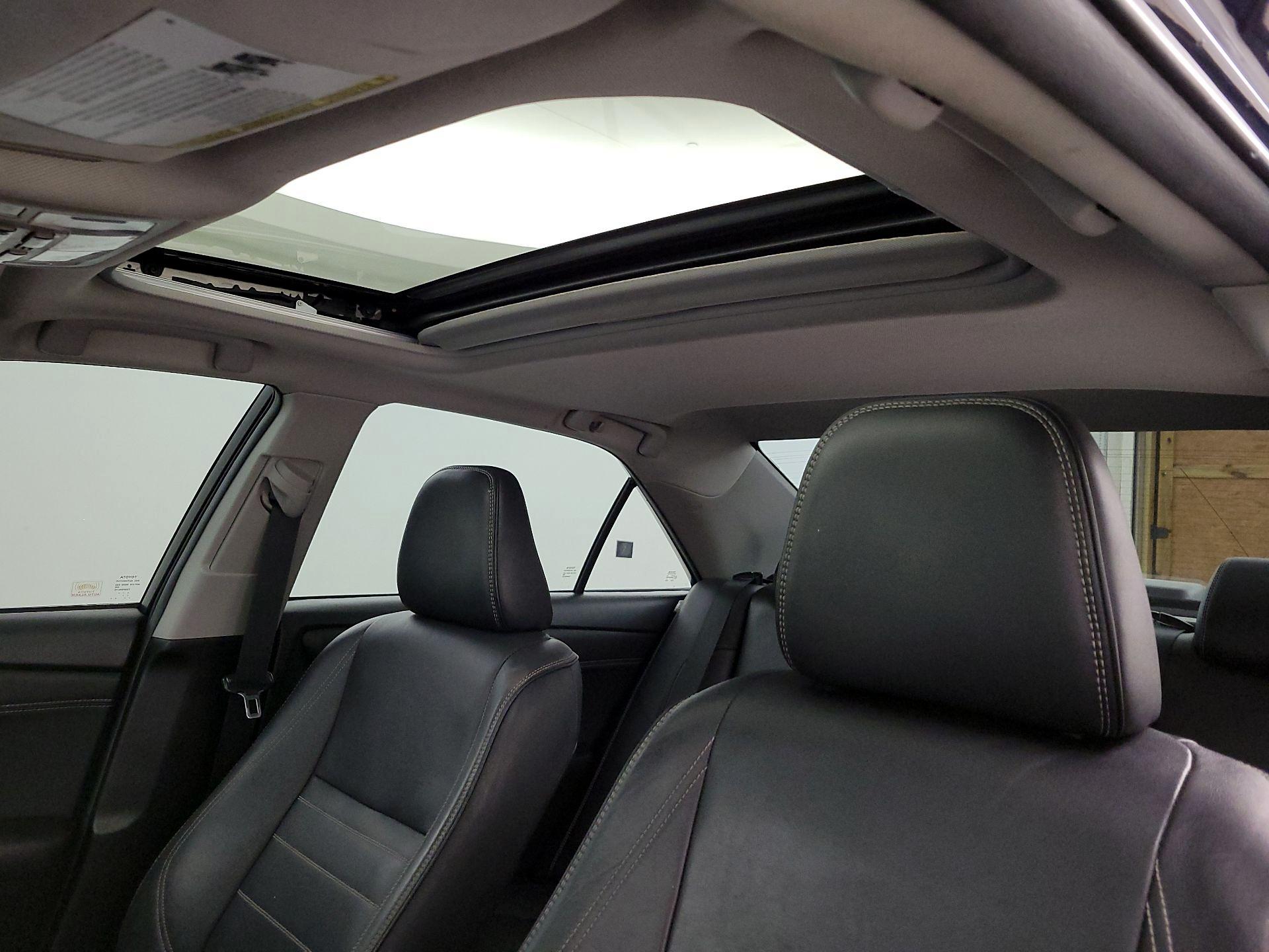 Thumbnail: 2017 Toyota Camry - 19