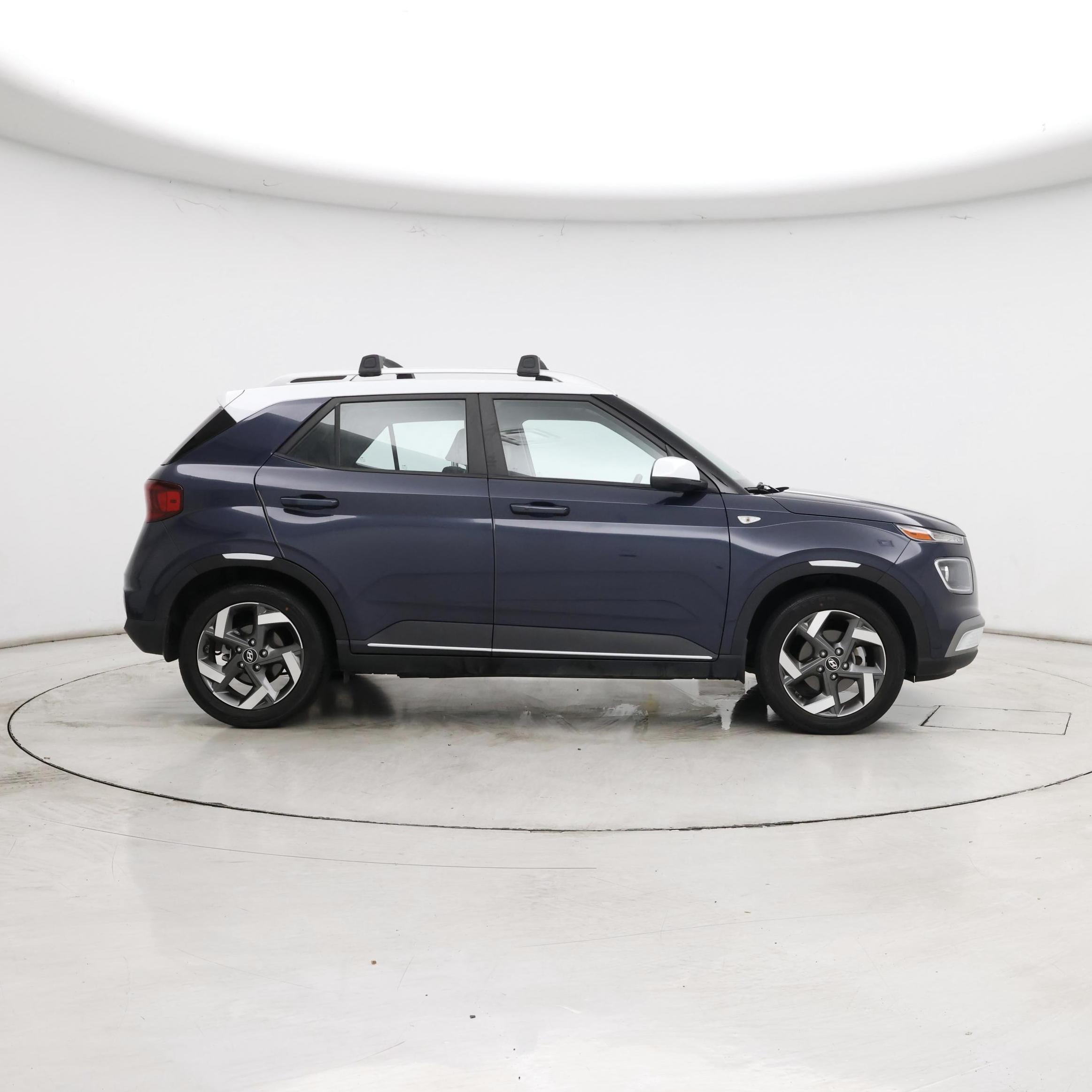 Thumbnail: 2021 Hyundai Venue - 7