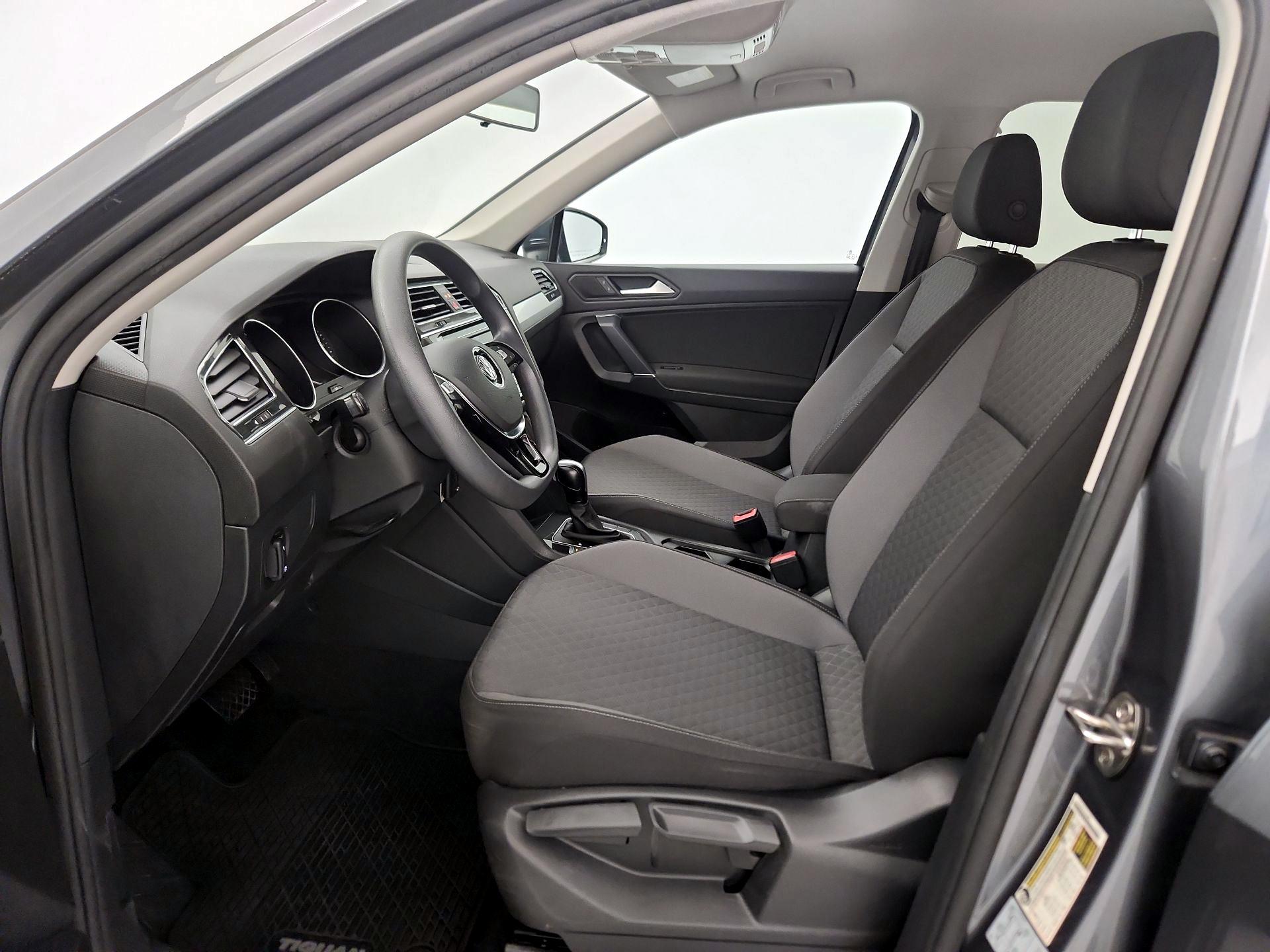 Thumbnail: 2020 Volkswagen Tiguan - 10