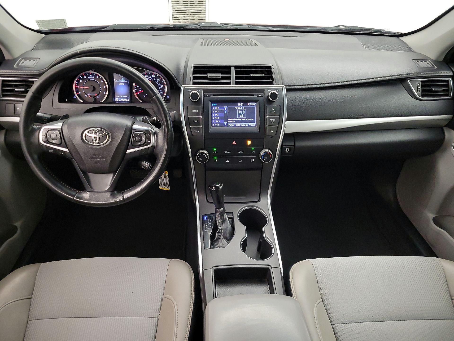 Thumbnail: 2016 Toyota Camry - 9