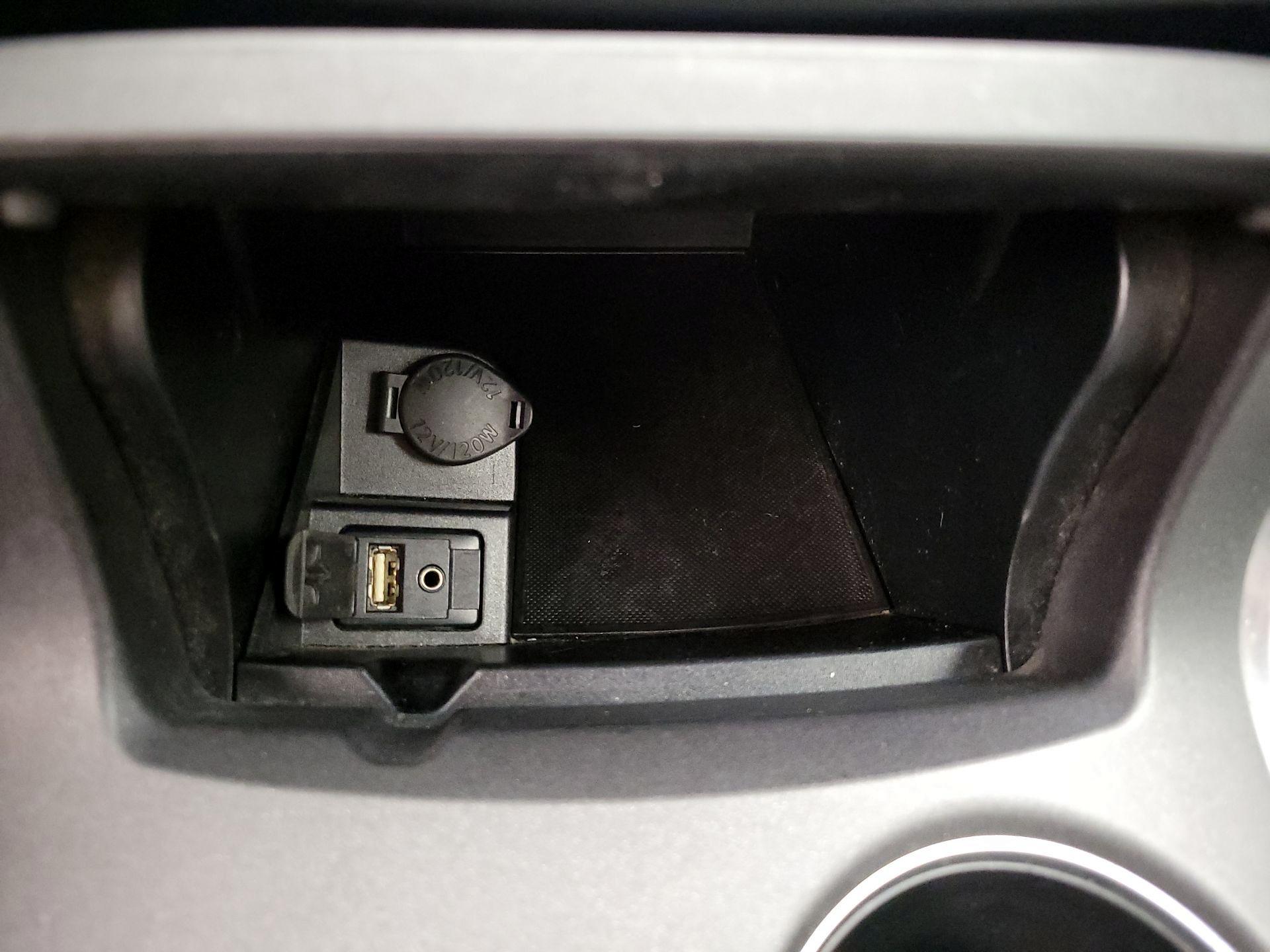 Thumbnail: 2016 Toyota Camry - 18