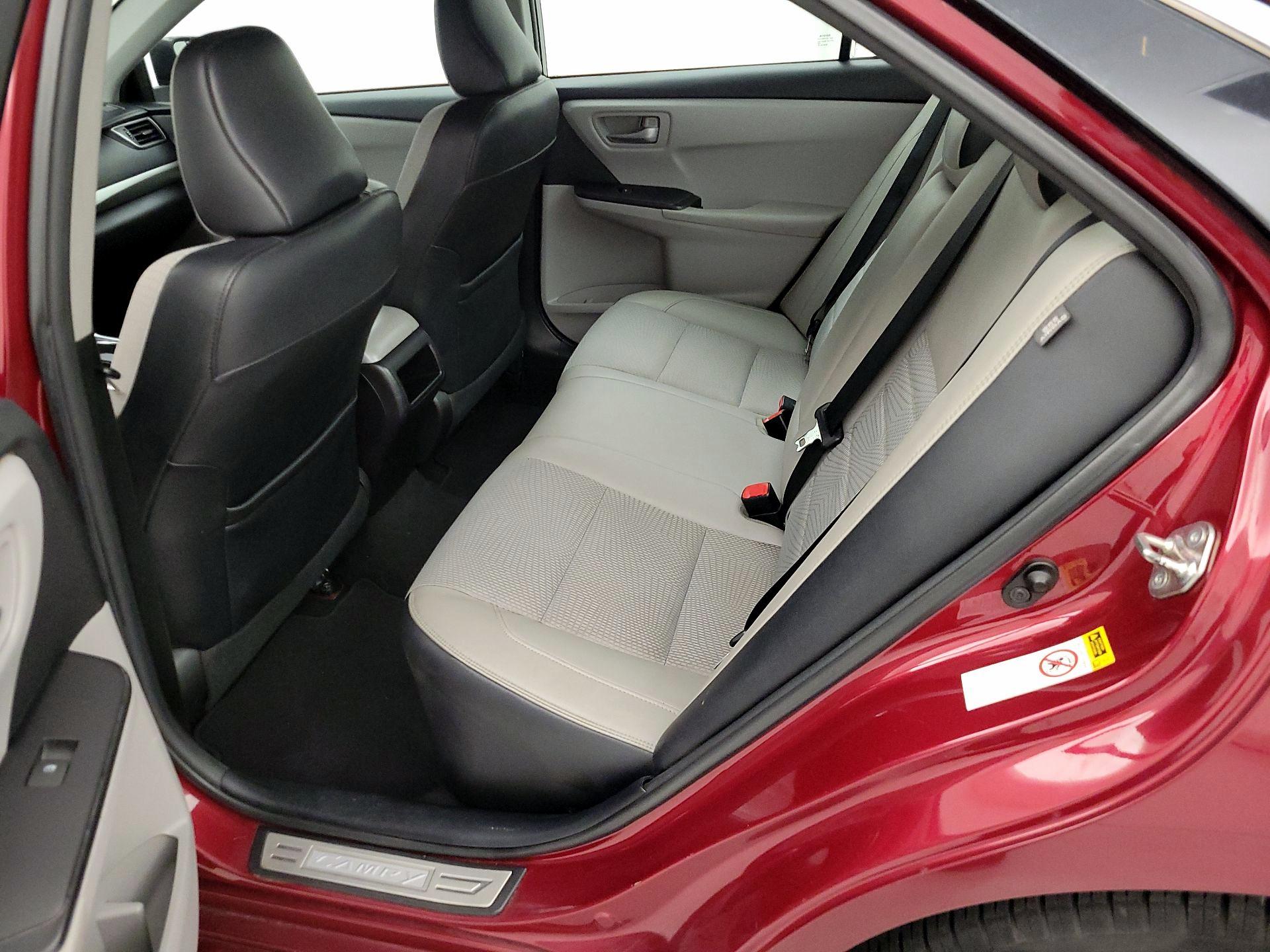 Thumbnail: 2016 Toyota Camry - 19