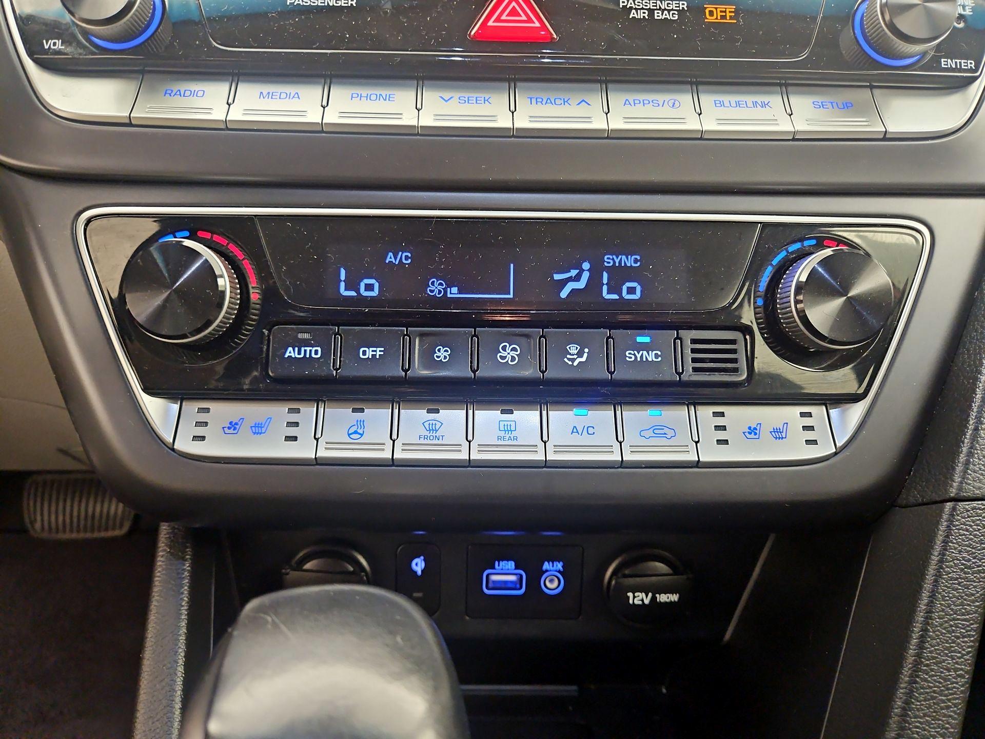 Thumbnail: 2019 Hyundai Sonata - 16