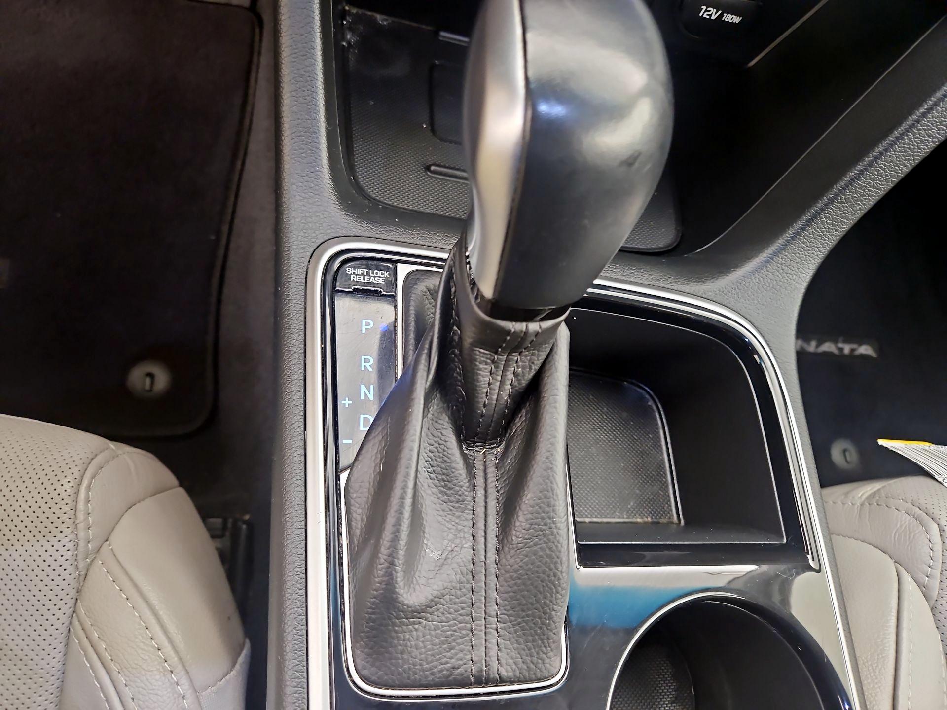 Thumbnail: 2019 Hyundai Sonata - 17