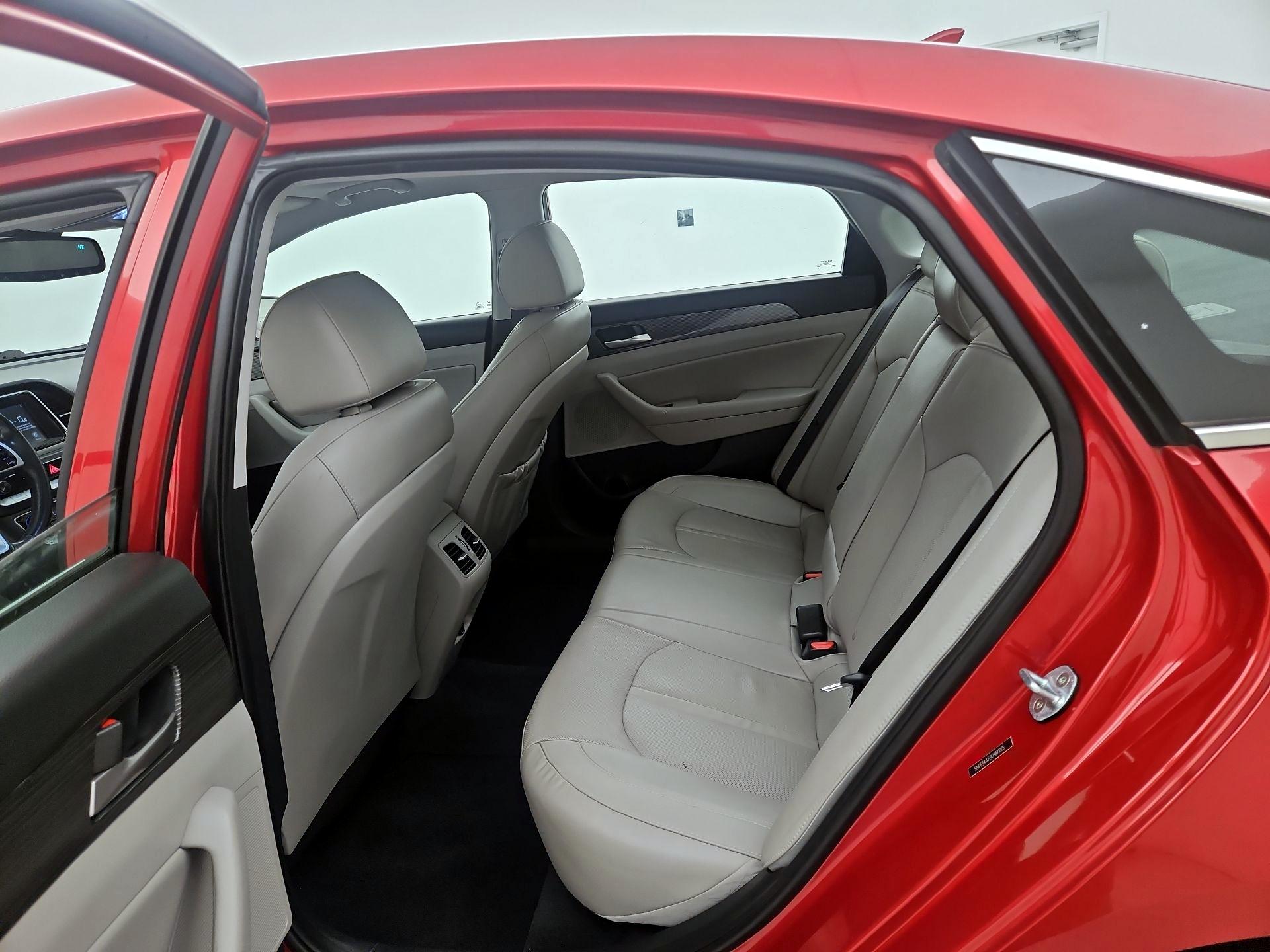 Thumbnail: 2019 Hyundai Sonata - 20