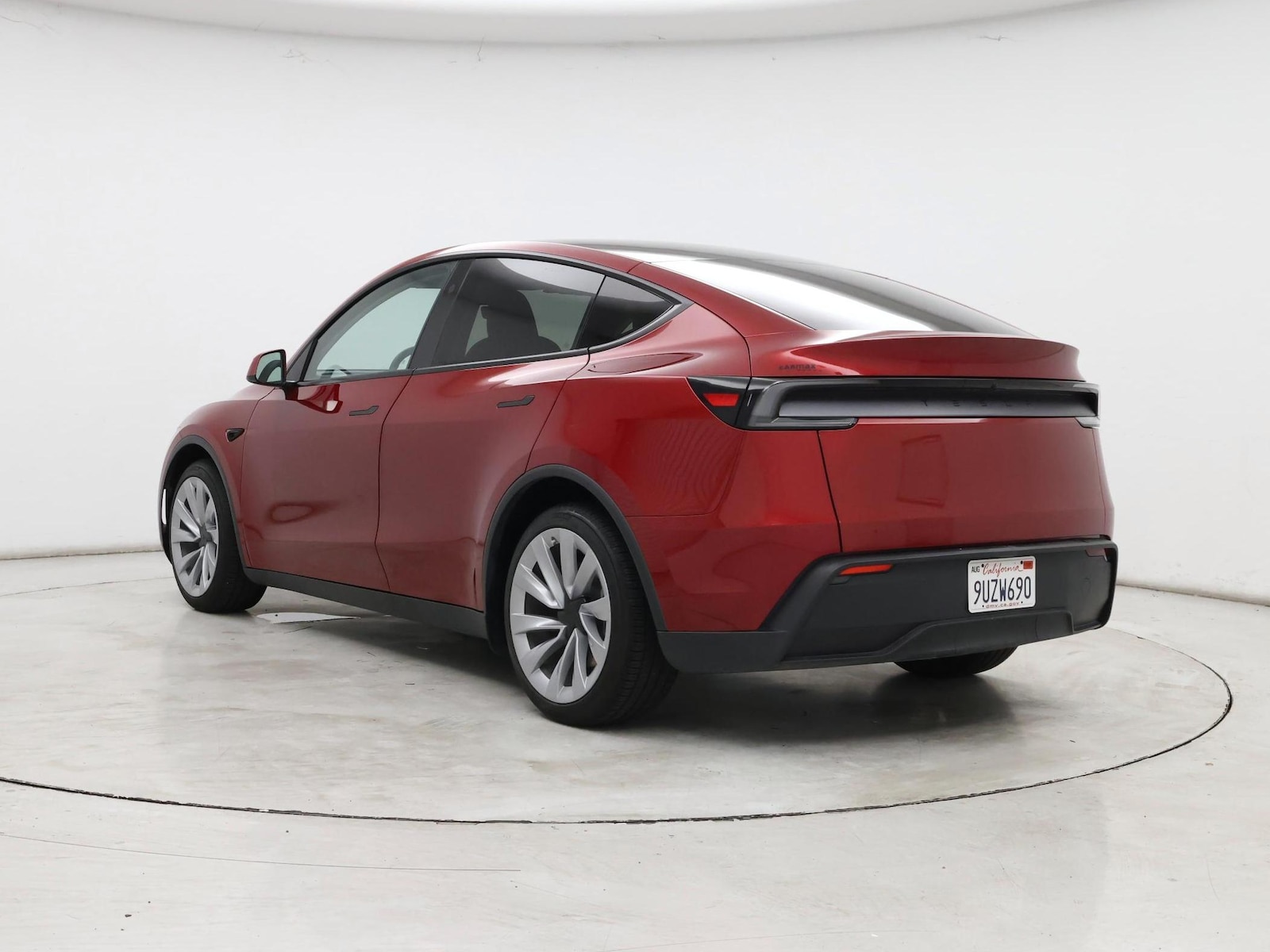 2026 Tesla Model Y Long Range - Photo 3