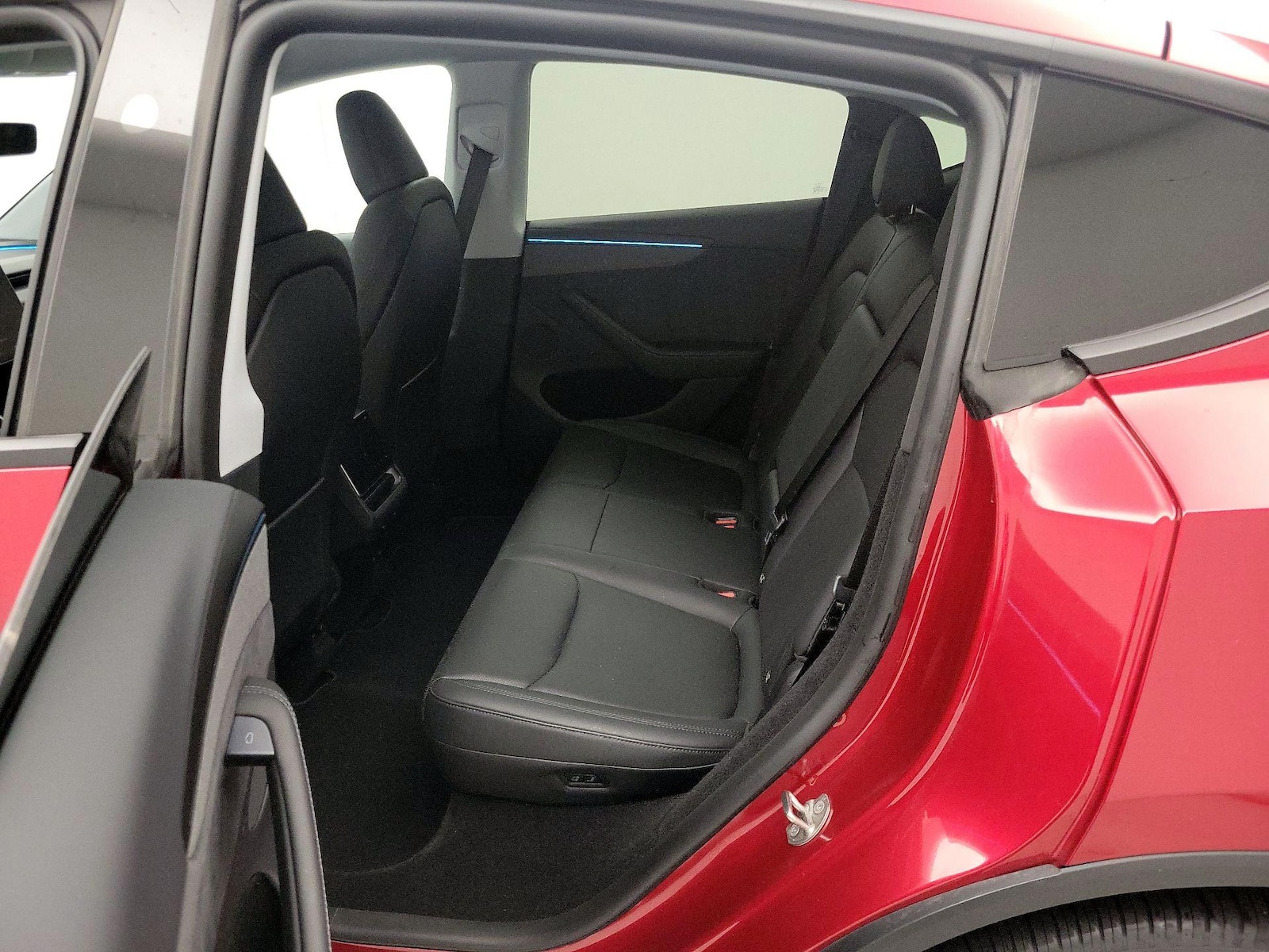 2026 Tesla Model Y Long Range - Photo 20