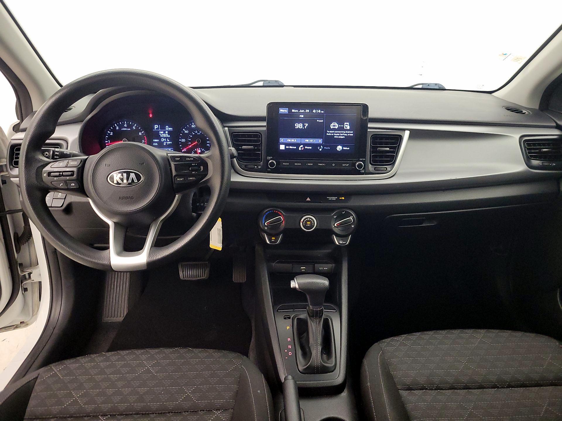 Thumbnail: 2021 Kia Rio - 9