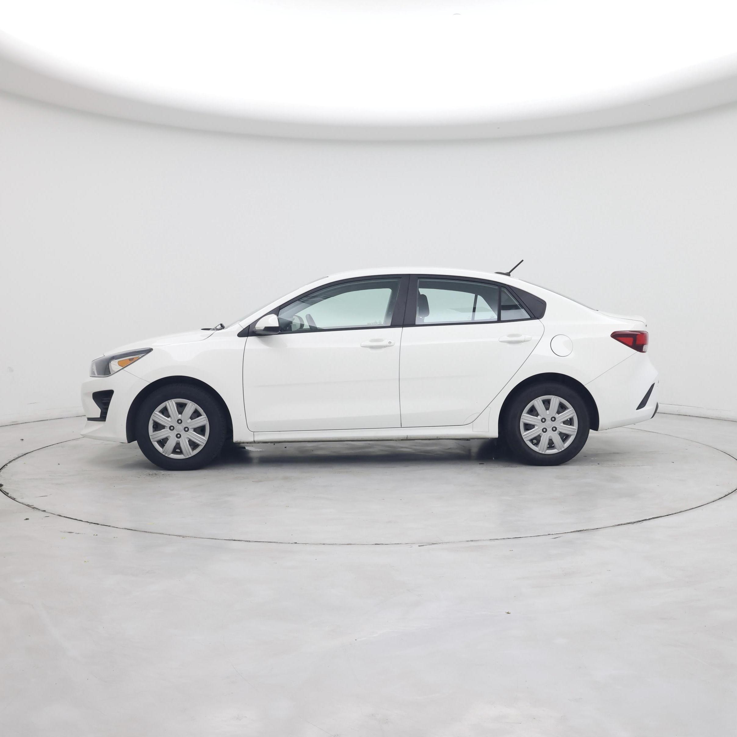 Thumbnail: 2021 Kia Rio - 3