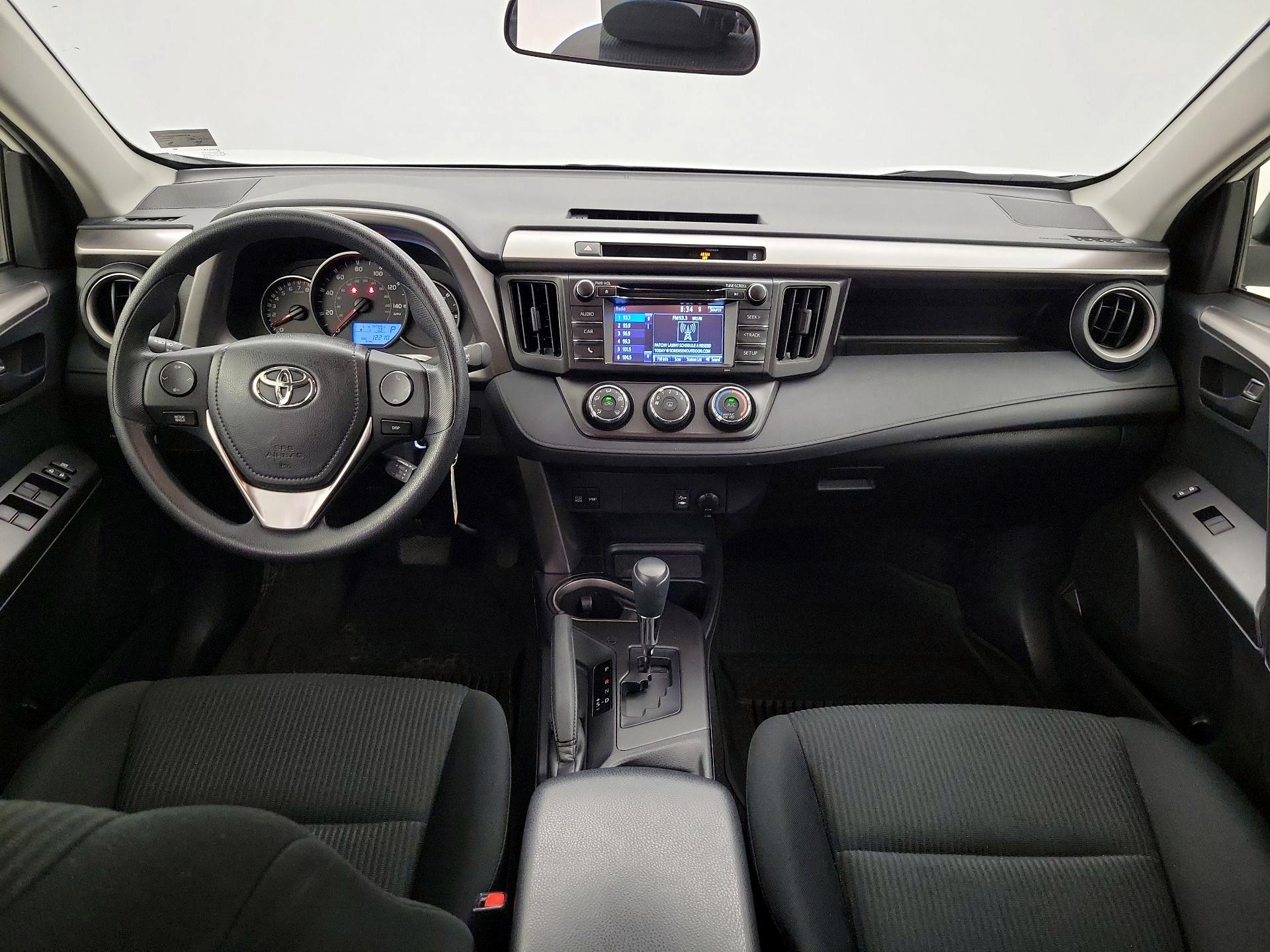 Thumbnail: 2016 Toyota RAV4 - 9