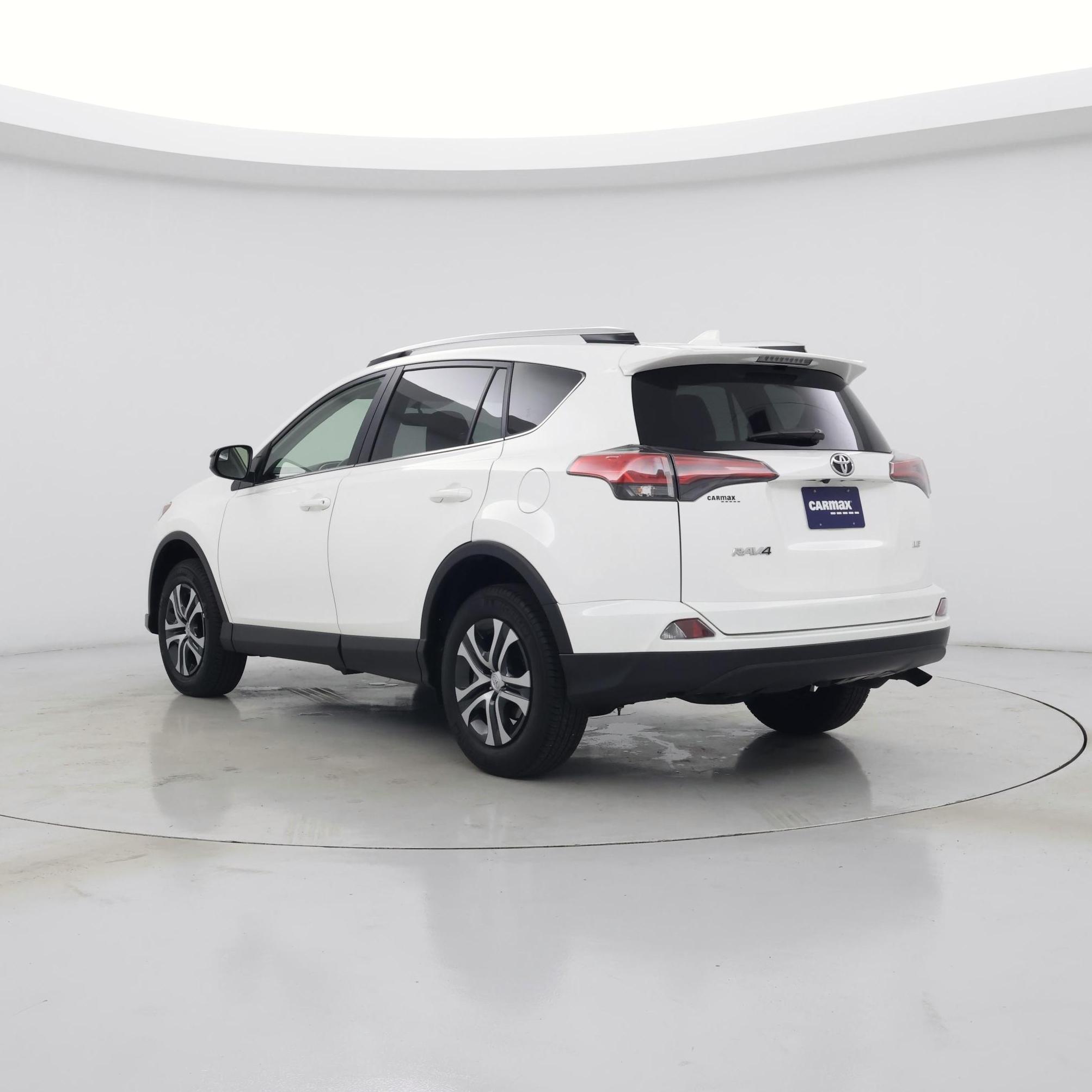 Thumbnail: 2016 Toyota RAV4 - 2