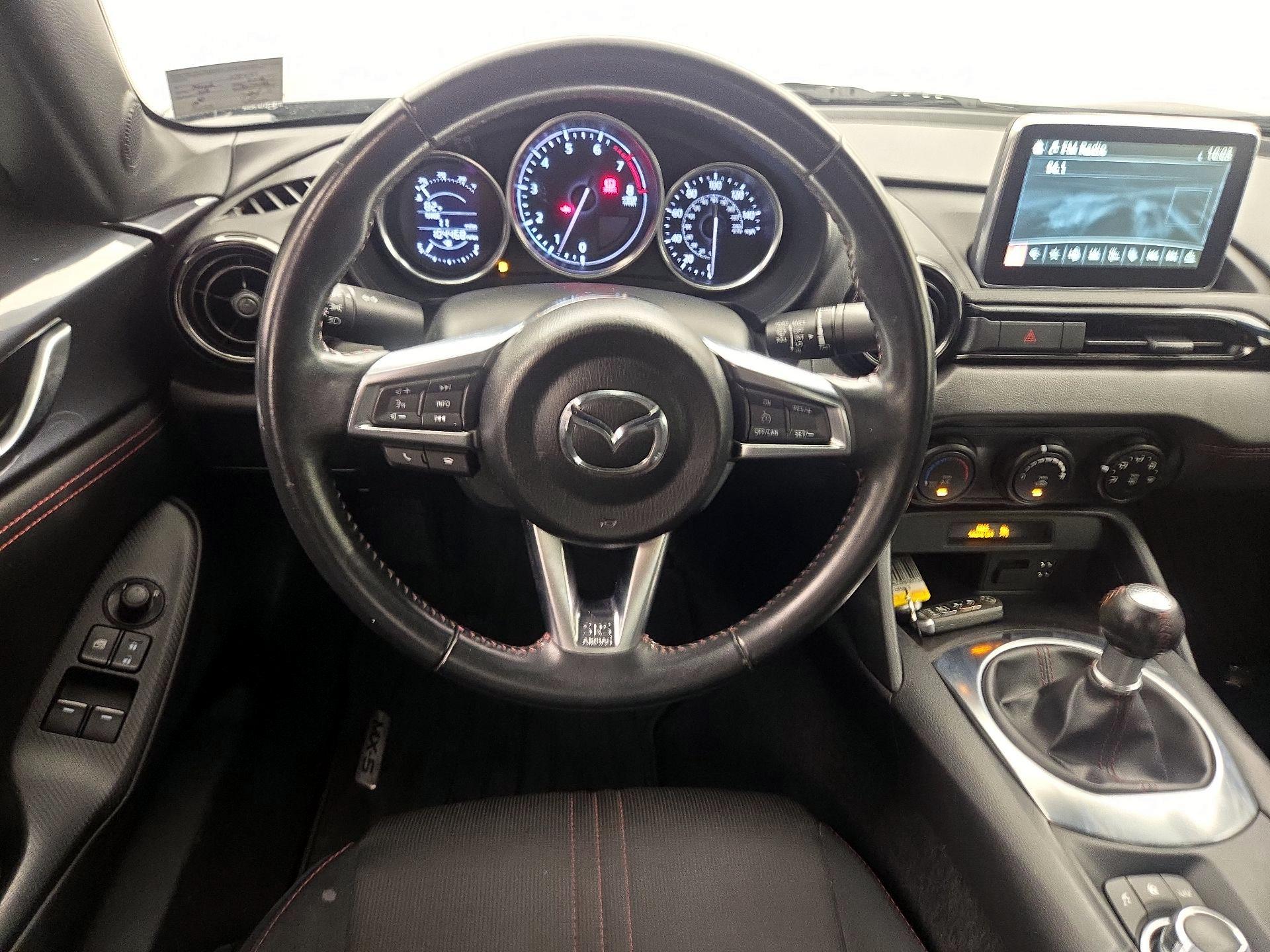 Thumbnail: 2016 Mazda MX-5 Miata - 10