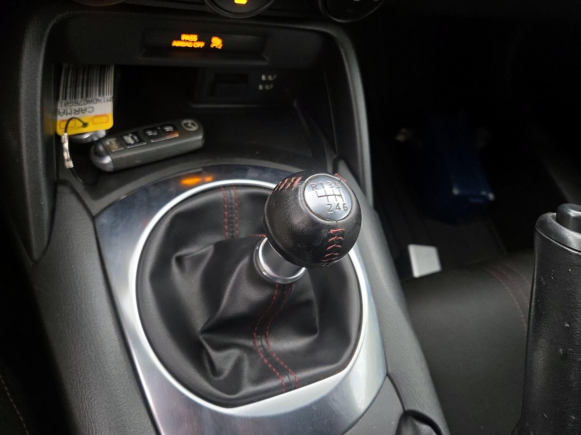 Thumbnail: 2016 Mazda MX-5 Miata - 17