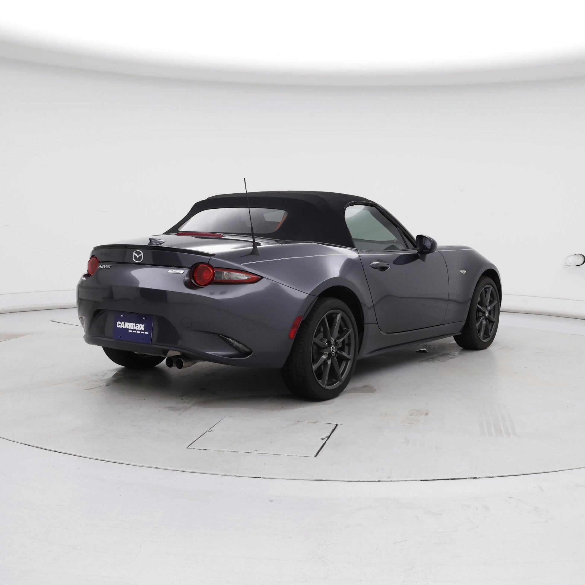 Thumbnail: 2016 Mazda MX-5 Miata - 8