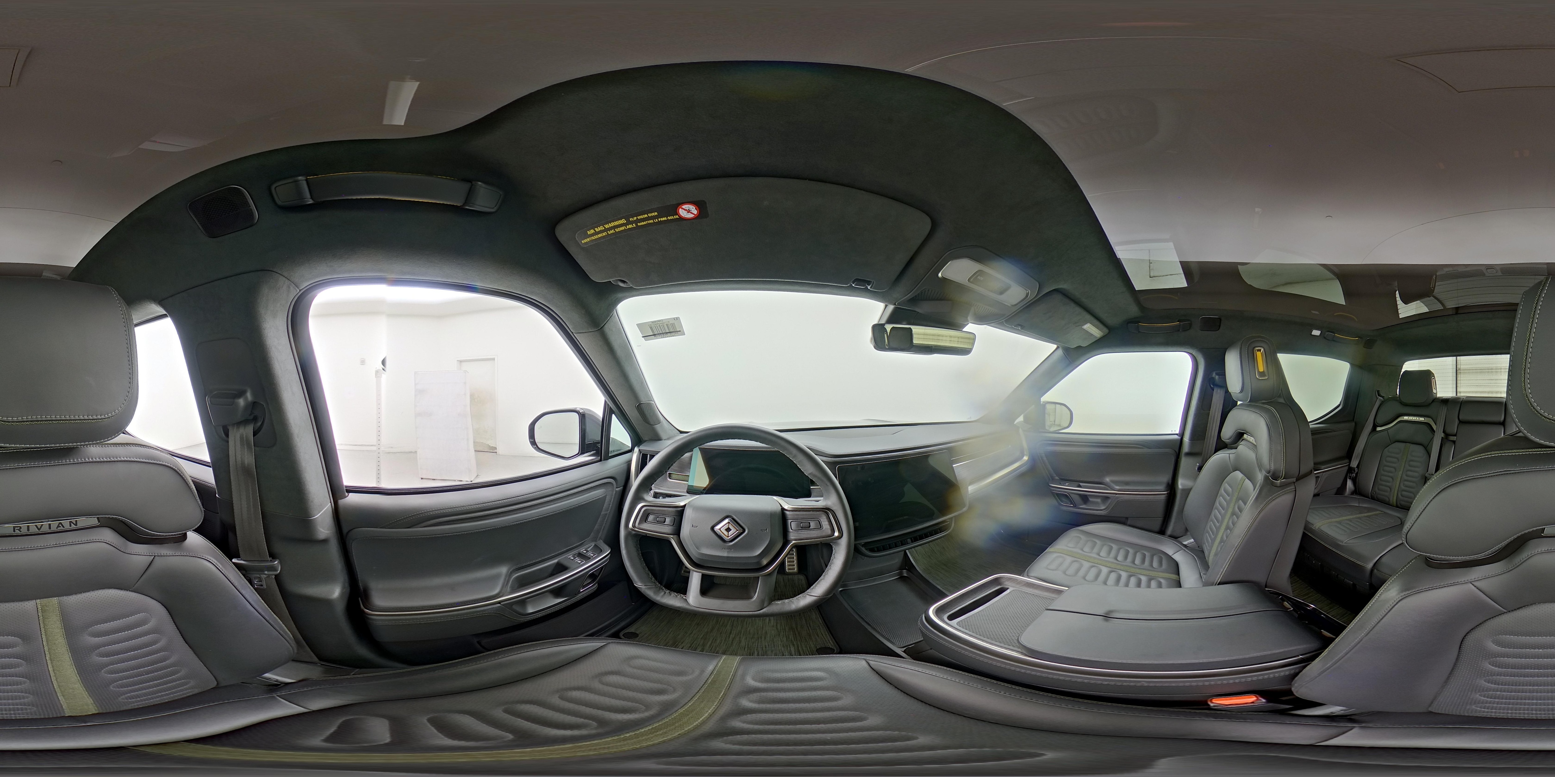 2024 Rivian R1T Adventure - Photo 27