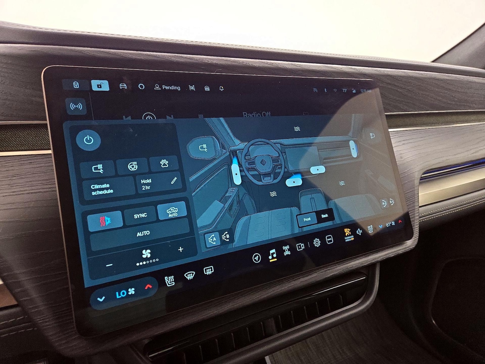 2024 Rivian R1T Adventure - Photo 17