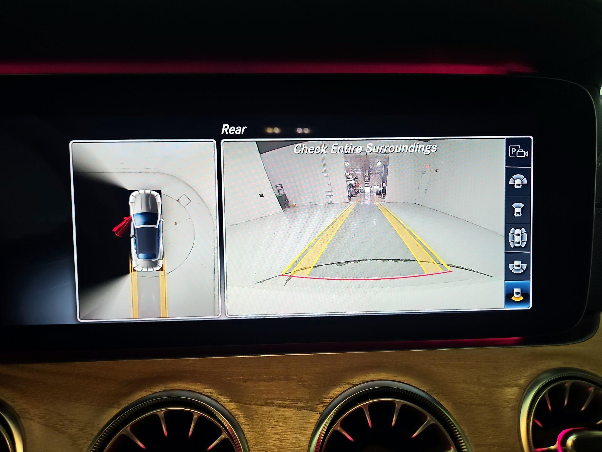 Thumbnail: 2020 Mercedes-Benz E-Class - 15