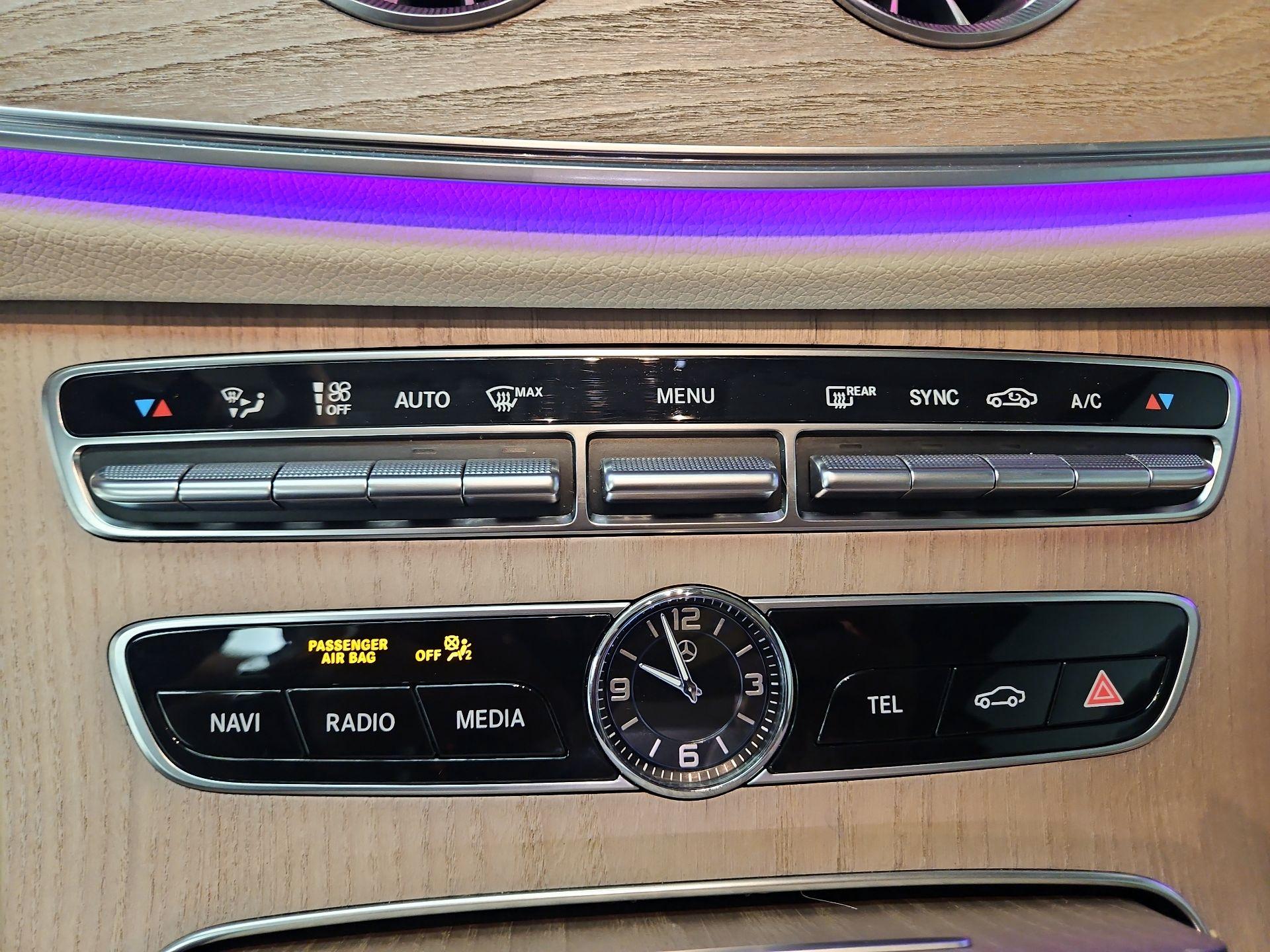 Thumbnail: 2020 Mercedes-Benz E-Class - 17