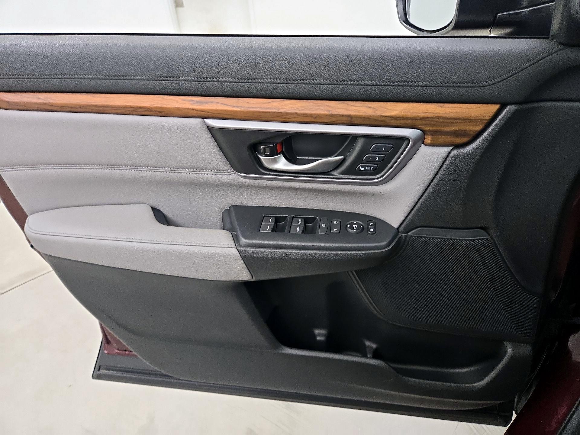 Thumbnail: 2017 Honda CR-V - 12