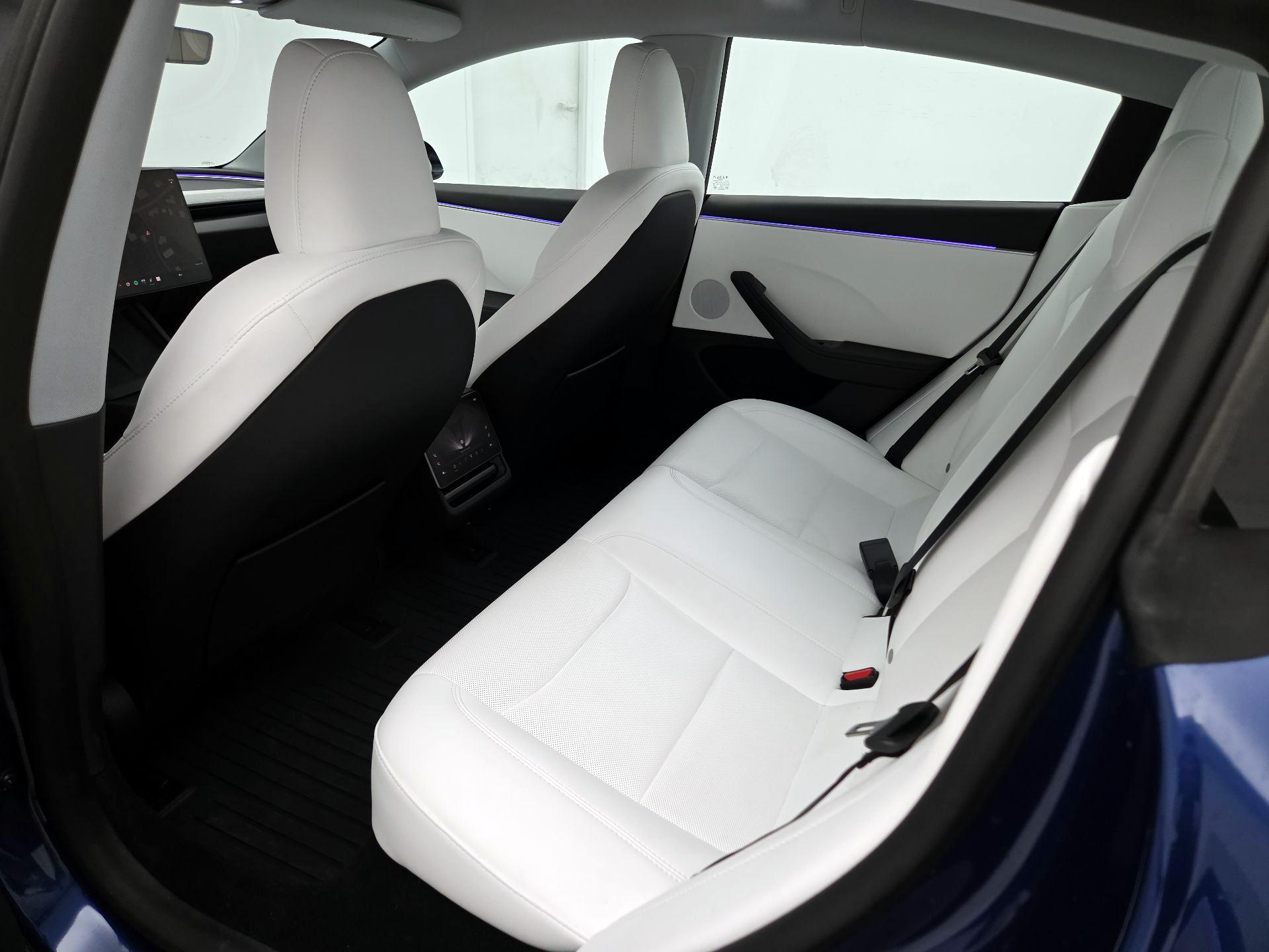 Thumbnail: 2025 Tesla Model 3 - 19