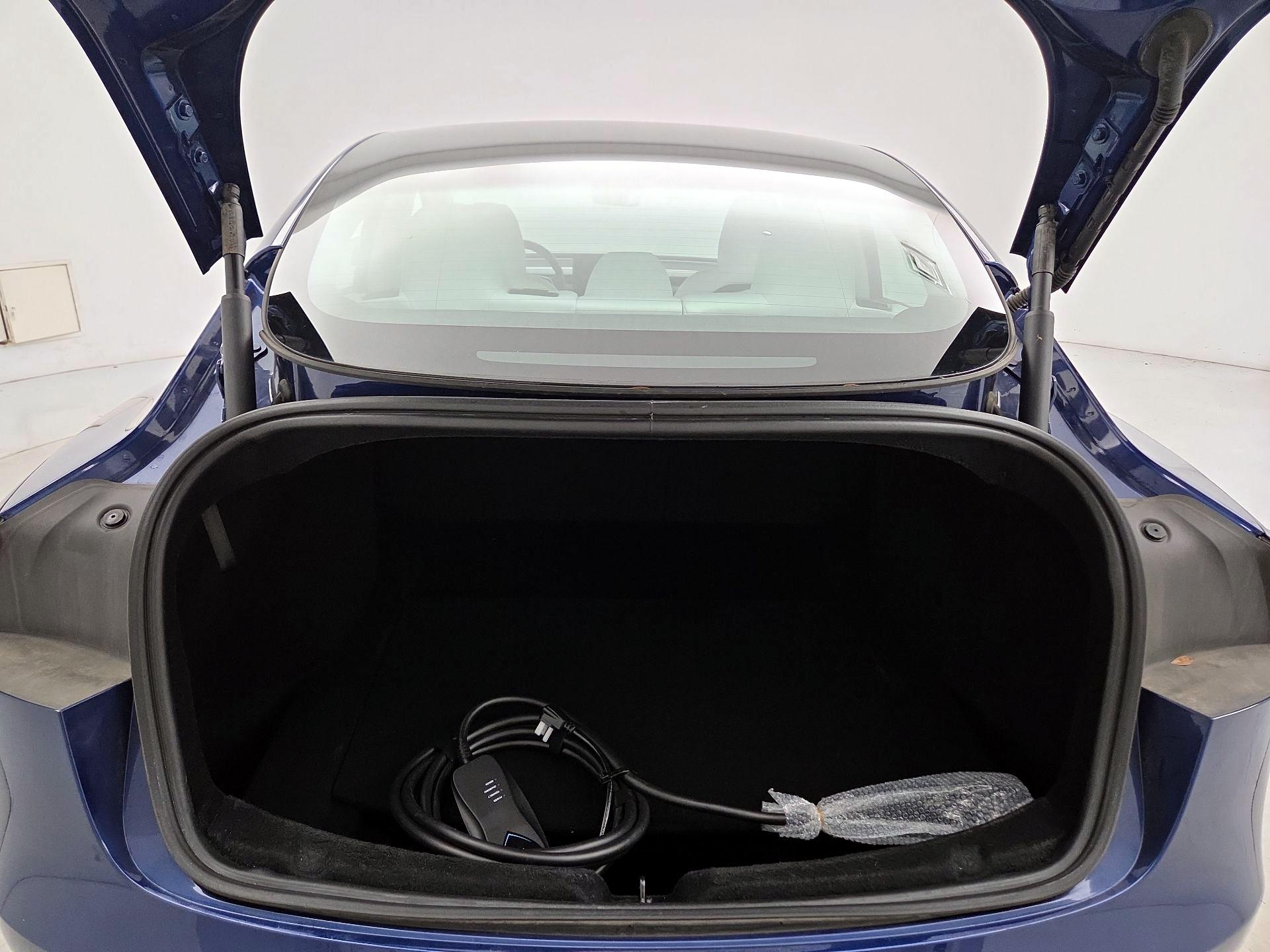 Thumbnail: 2025 Tesla Model 3 - 20